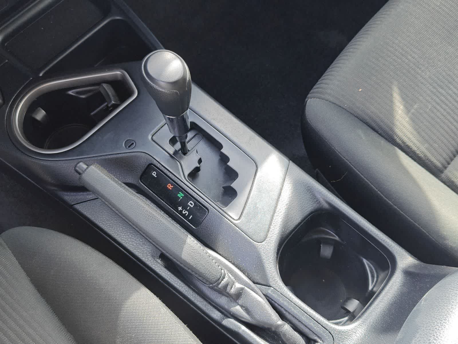 Thumbnail: 2017 Toyota RAV4 - 31