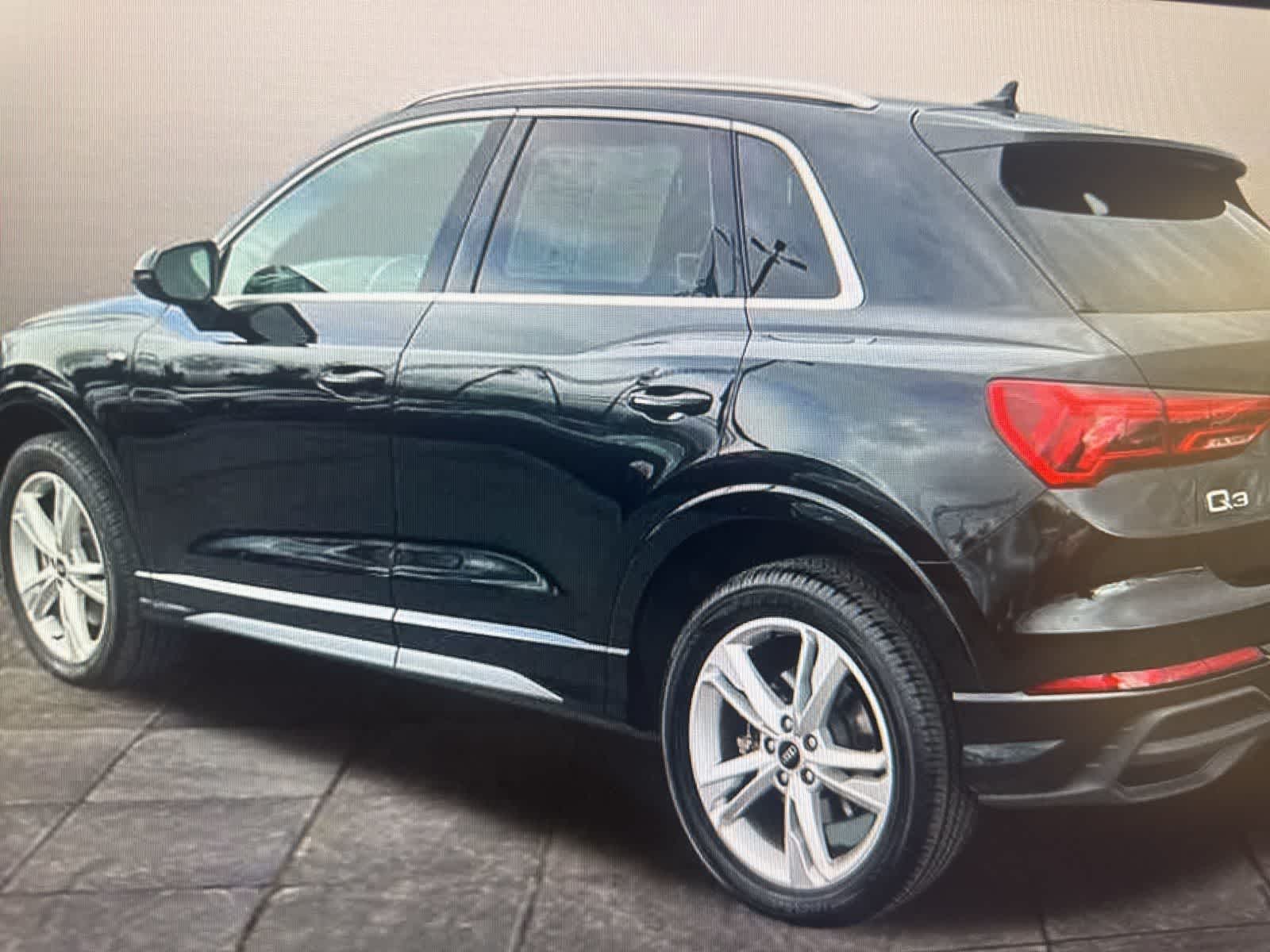 Thumbnail: 2022 Audi Q3 - 7