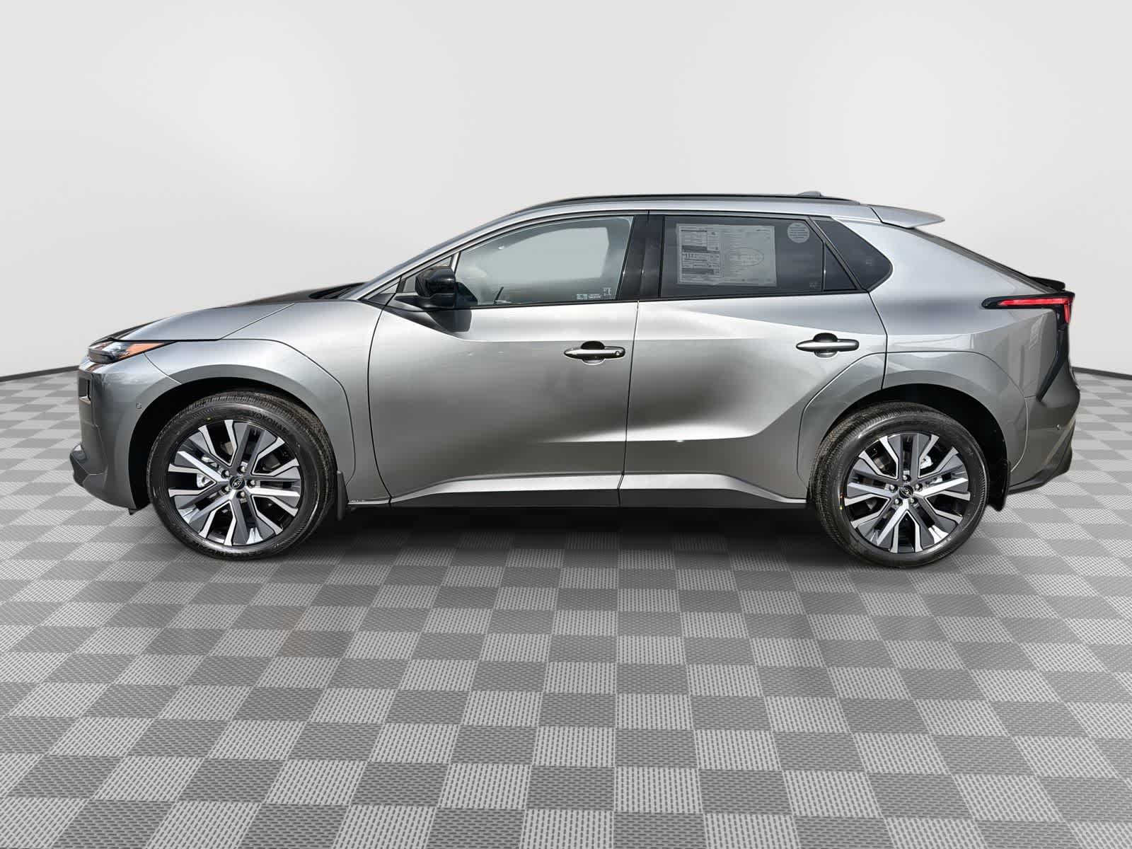 Thumbnail: 2026 Subaru Solterra - 5