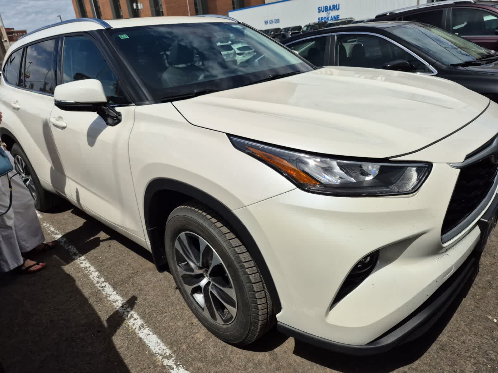 Thumbnail: 2020 Toyota Highlander - 5
