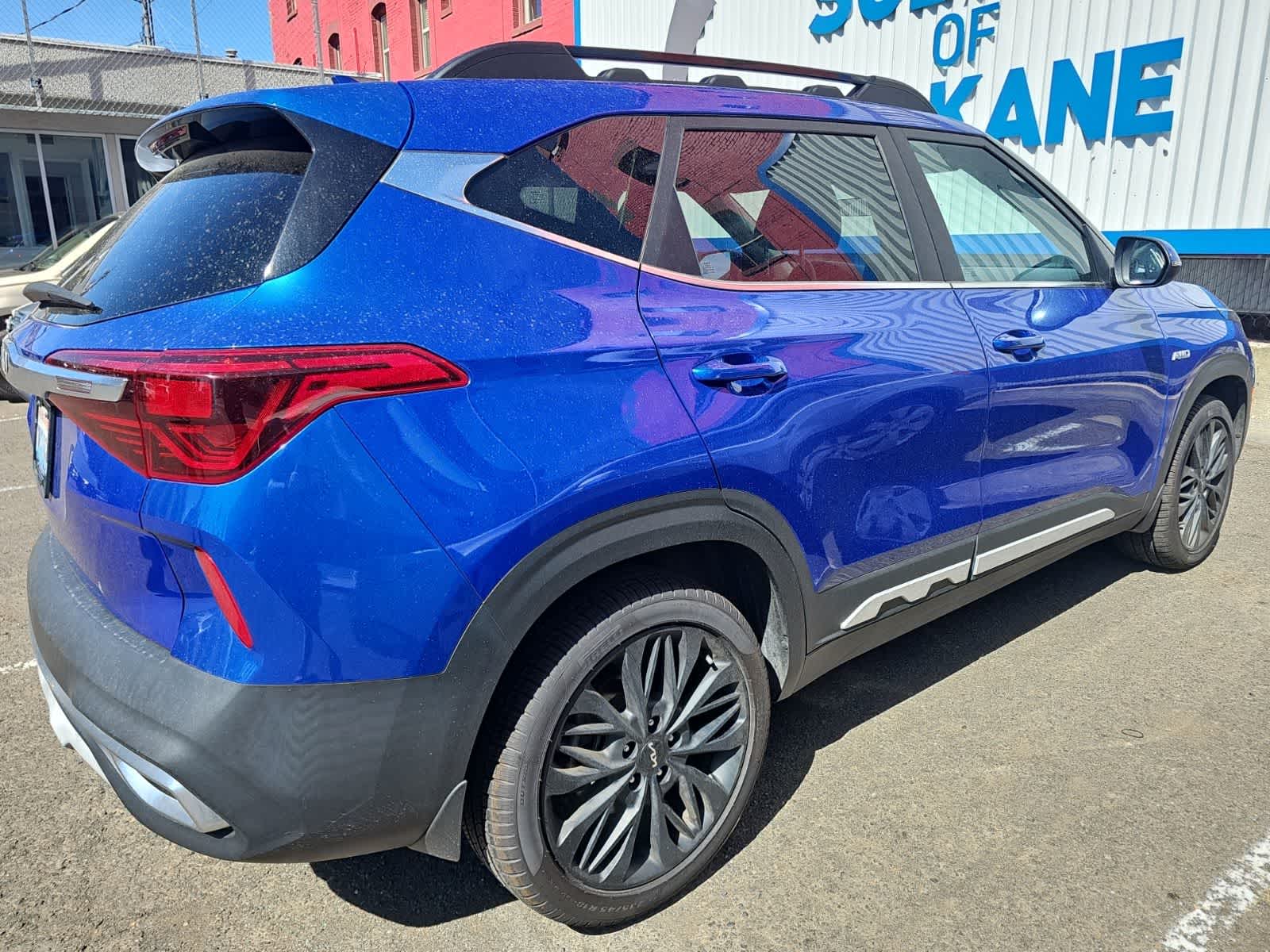 Thumbnail: 2023 Kia Seltos - 4
