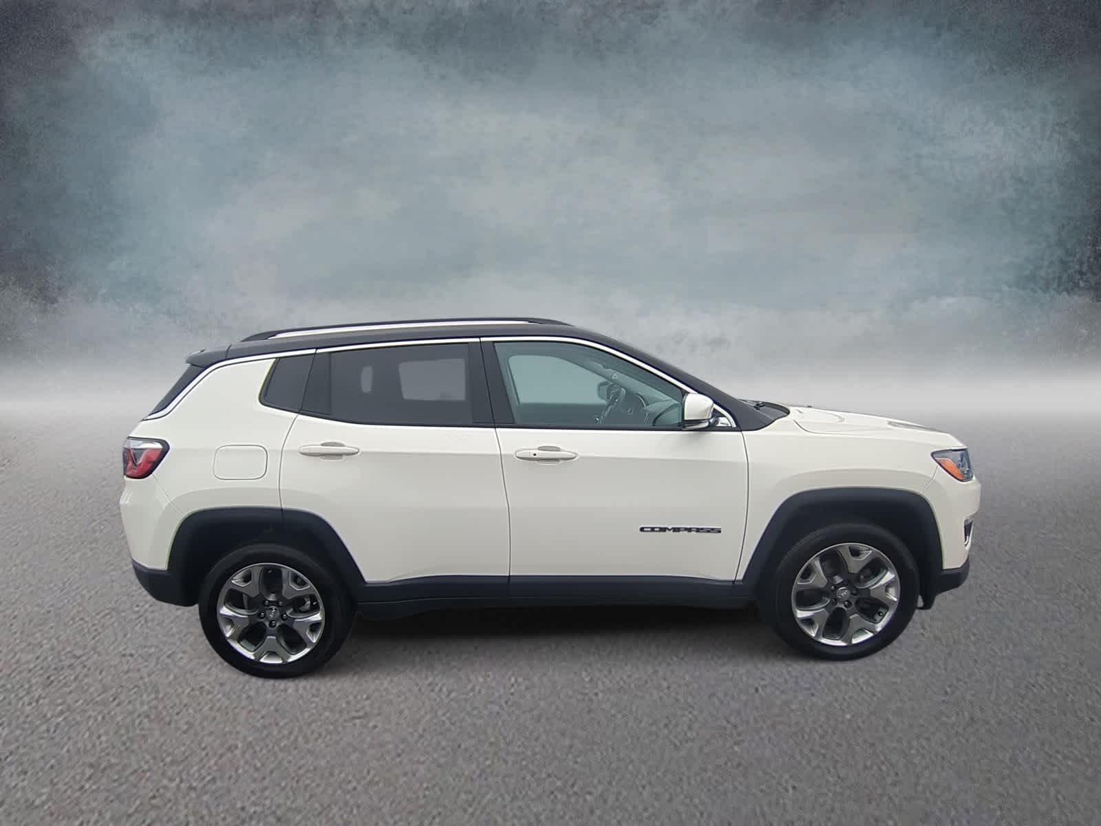 Thumbnail: 2018 Jeep Compass - 9