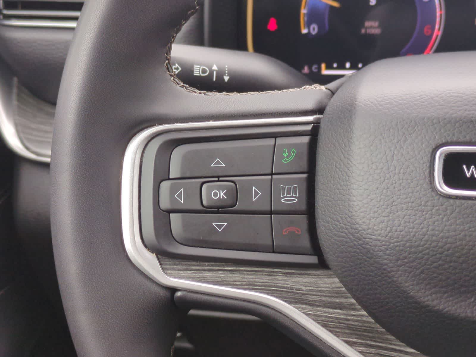 Thumbnail: 2024 Jeep Wagoneer - 23