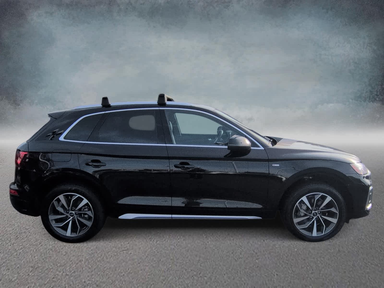 Thumbnail: 2023 Audi Q5 - 9