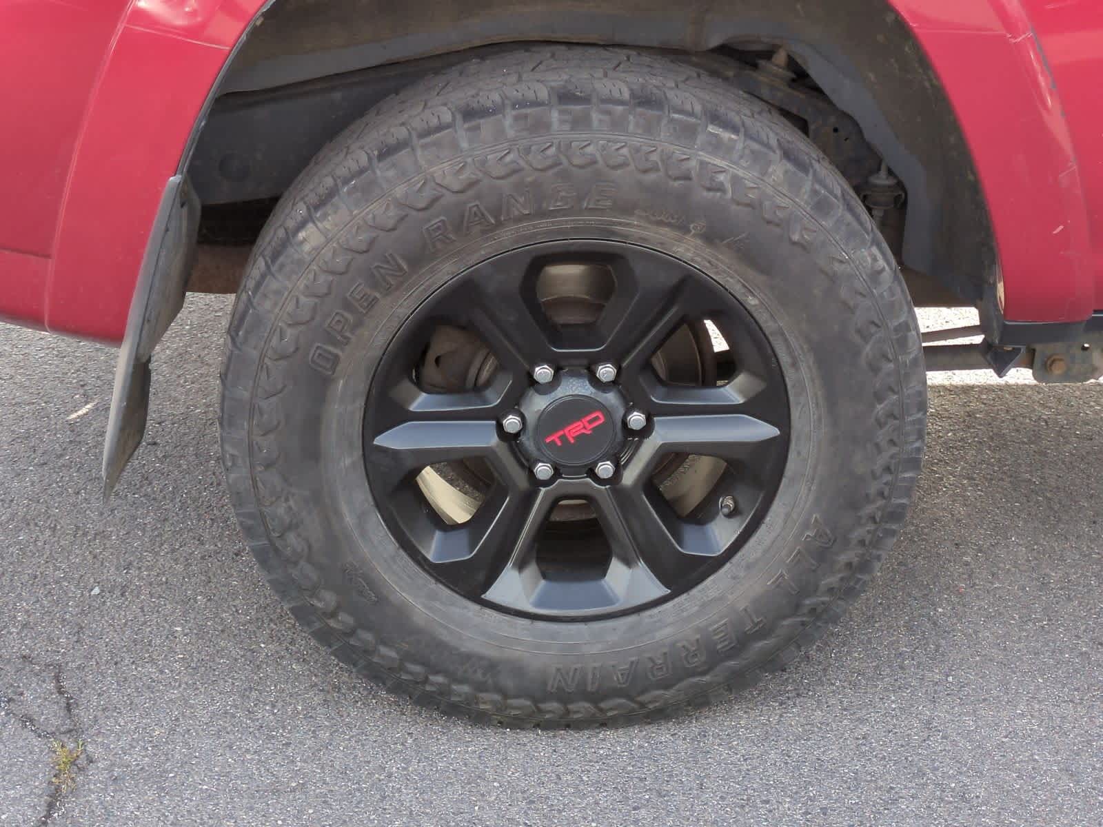 Thumbnail: 2015 Toyota 4Runner - 14