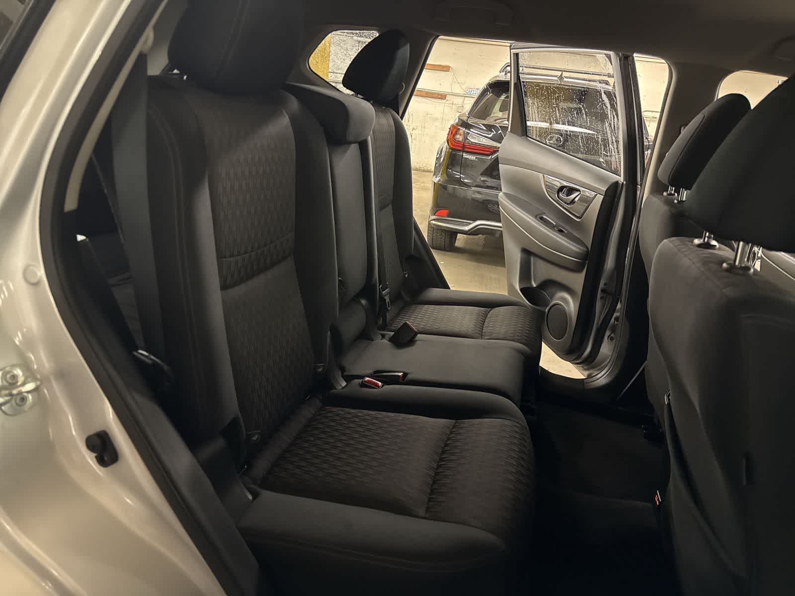 Thumbnail: 2020 Nissan Rogue - 20