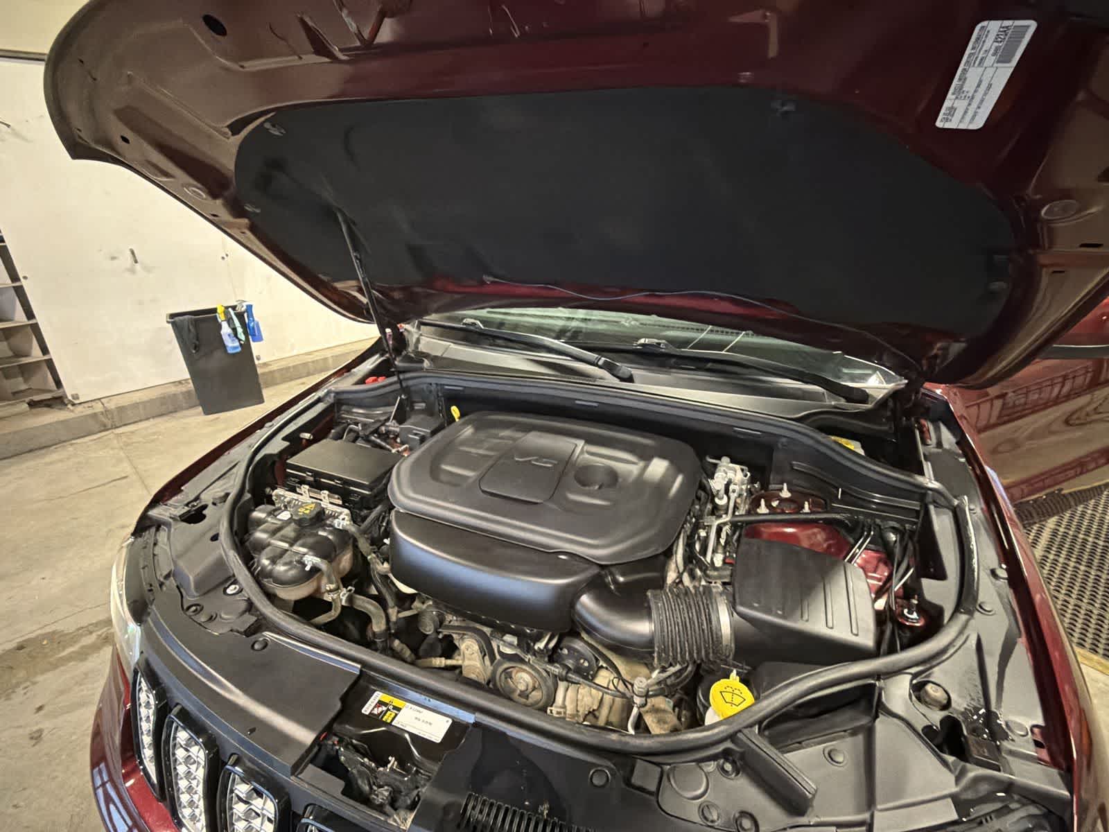 Thumbnail: 2020 Jeep Grand Cherokee - 15