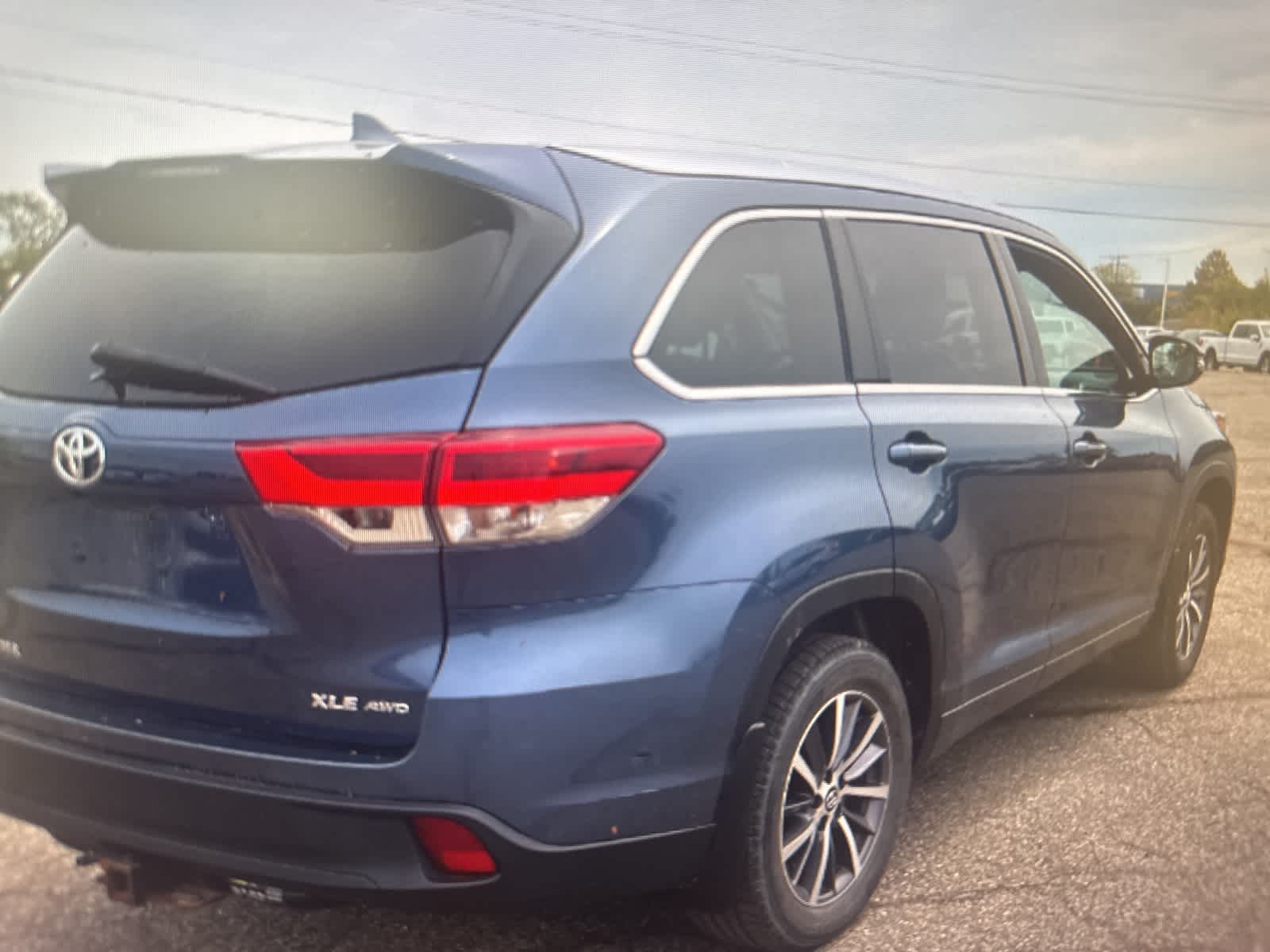 Thumbnail: 2017 Toyota Highlander - 5