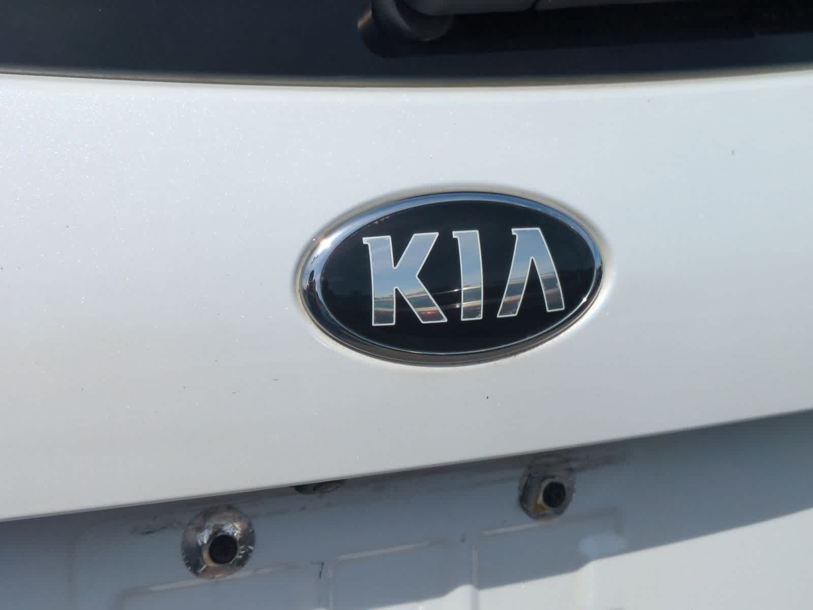 Thumbnail: 2016 Kia Sorento - 12