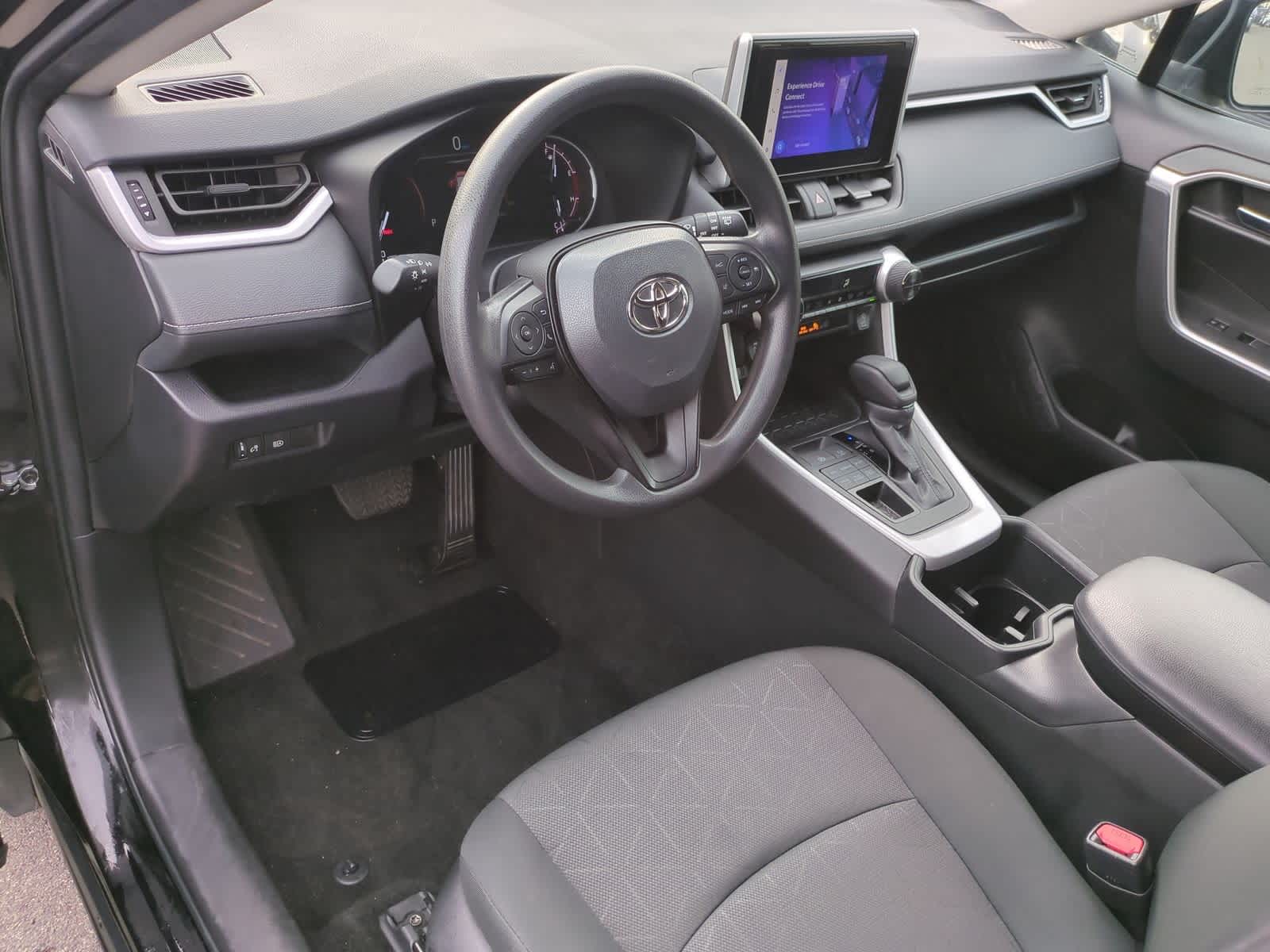 Thumbnail: 2024 Toyota RAV4 - 10