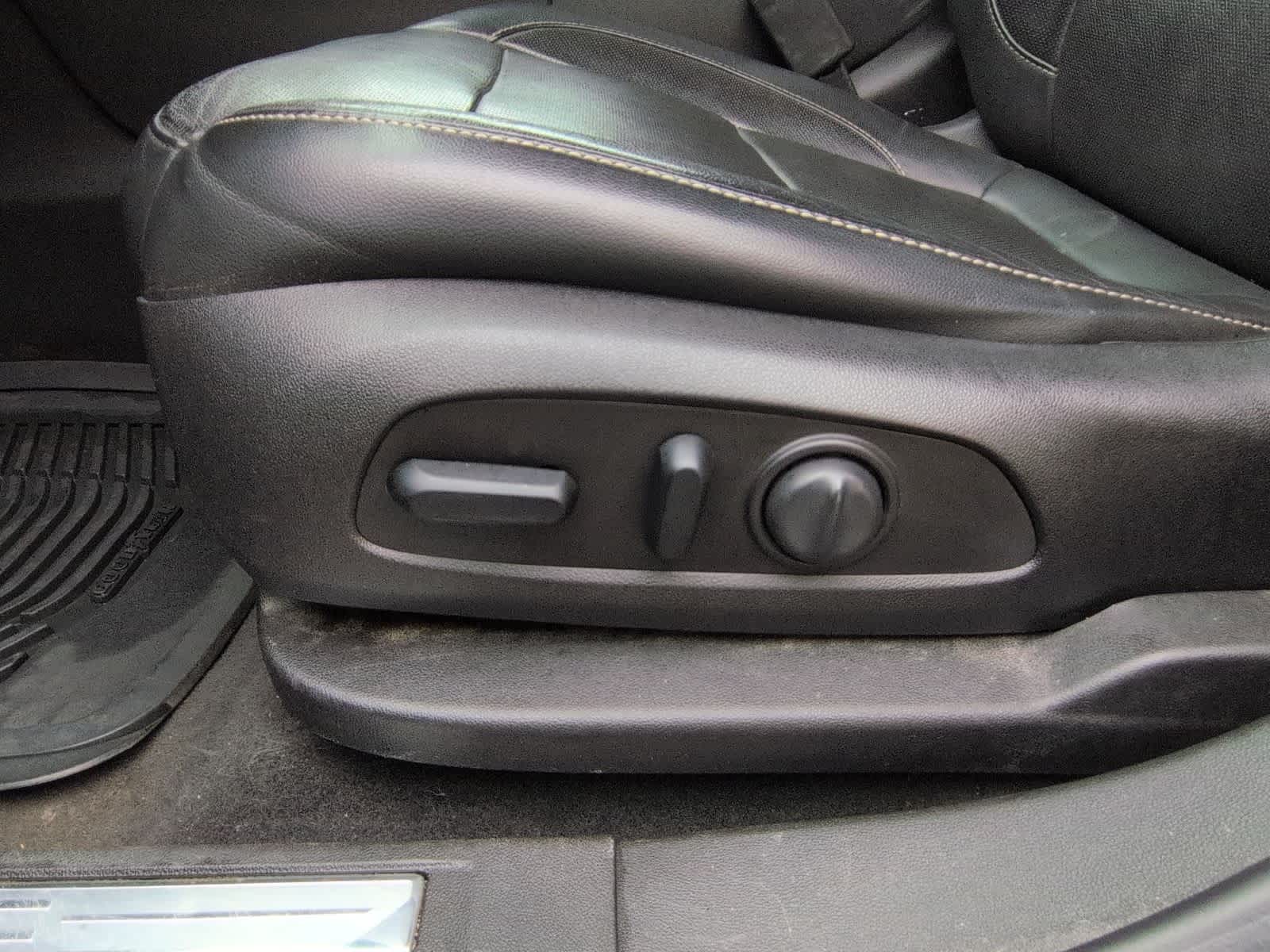 Thumbnail: 2019 GMC Acadia - 18