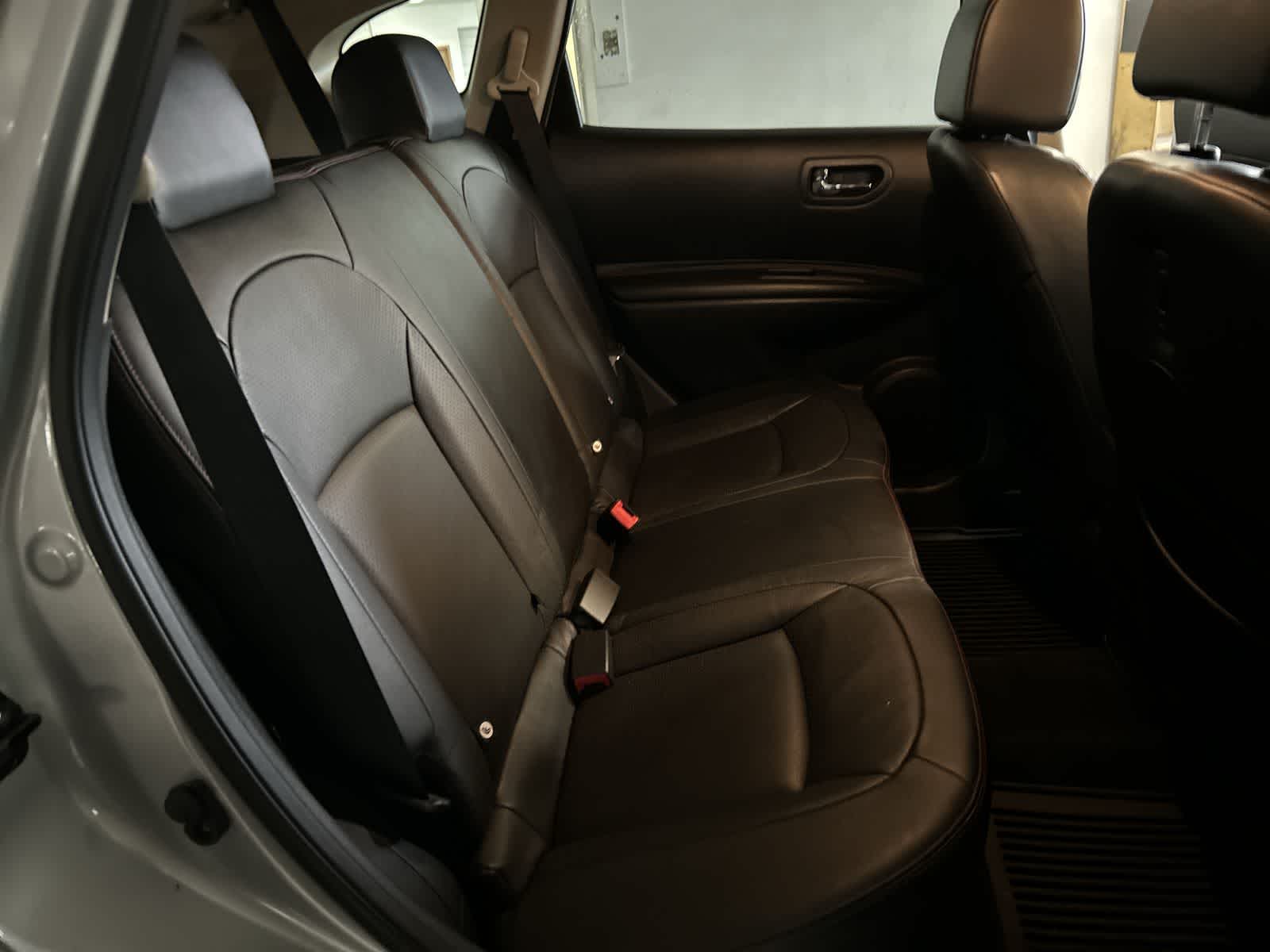 Thumbnail: 2013 Nissan Rogue - 14