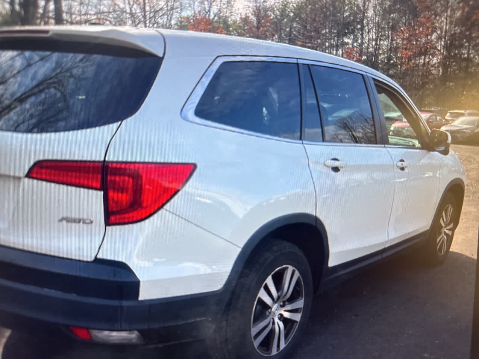 Thumbnail: 2017 Honda Pilot - 5