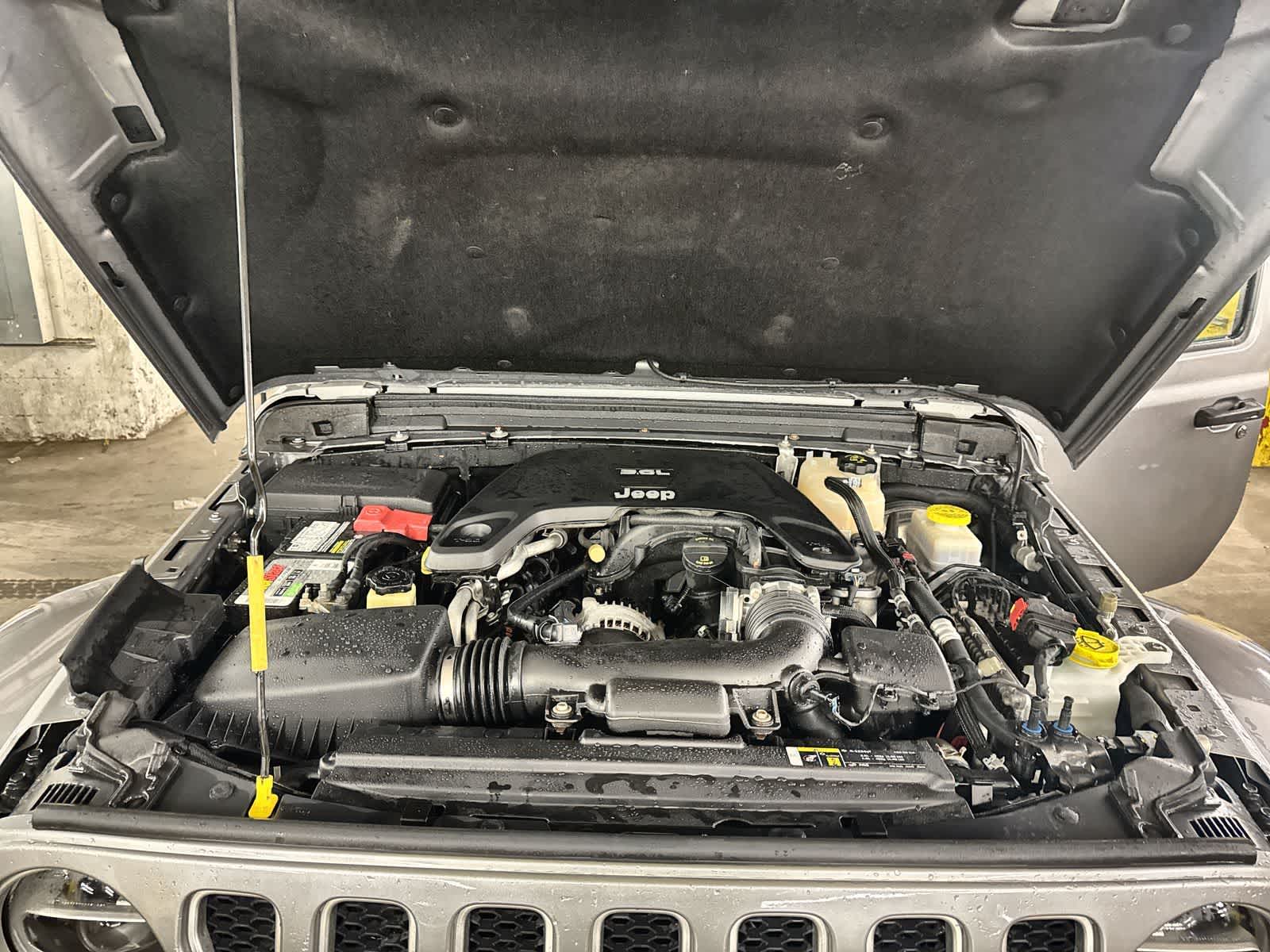 Thumbnail: 2018 Jeep Wrangler - 14