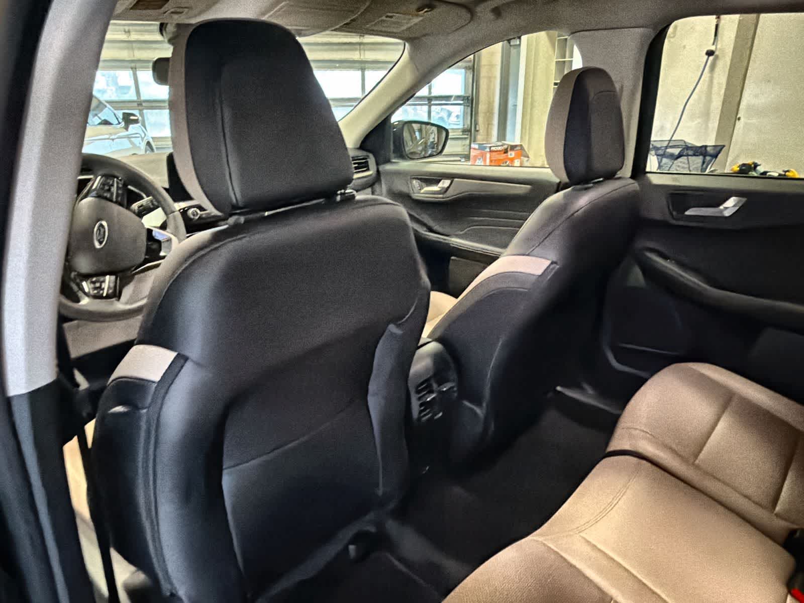 Thumbnail: 2022 Ford Escape - 19