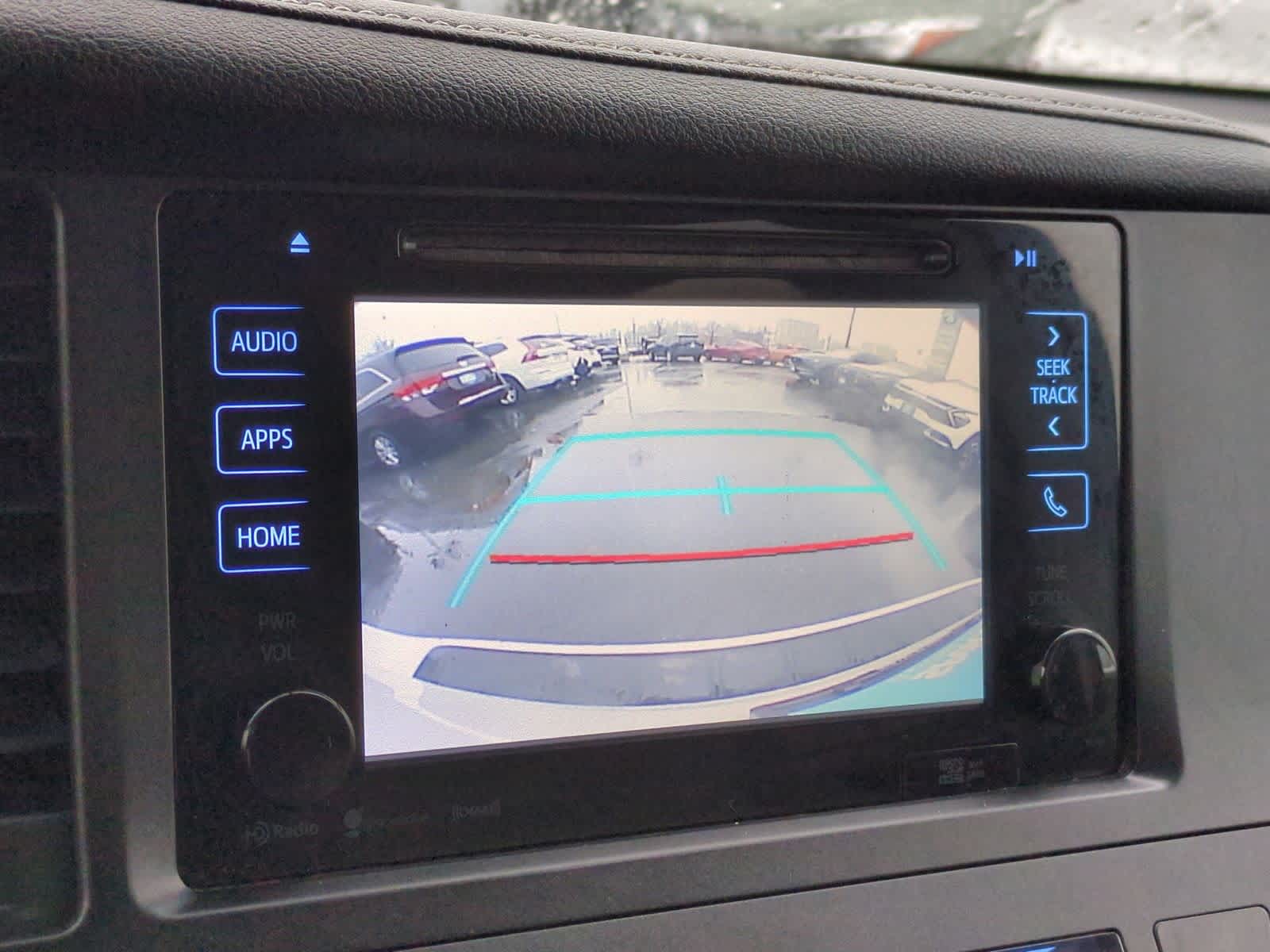 Thumbnail: 2017 Toyota Sienna - 30