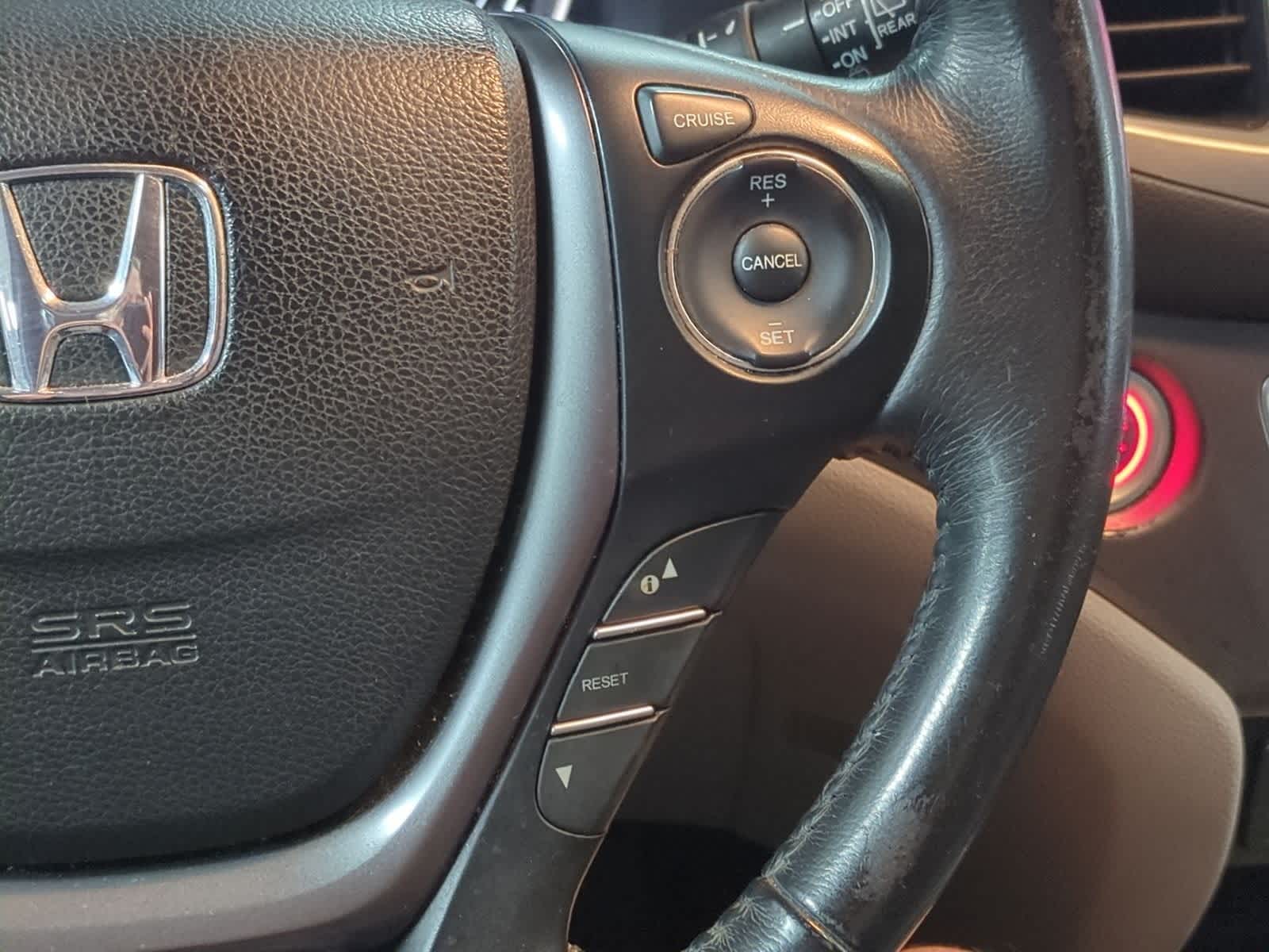 Thumbnail: 2016 Honda Pilot - 25