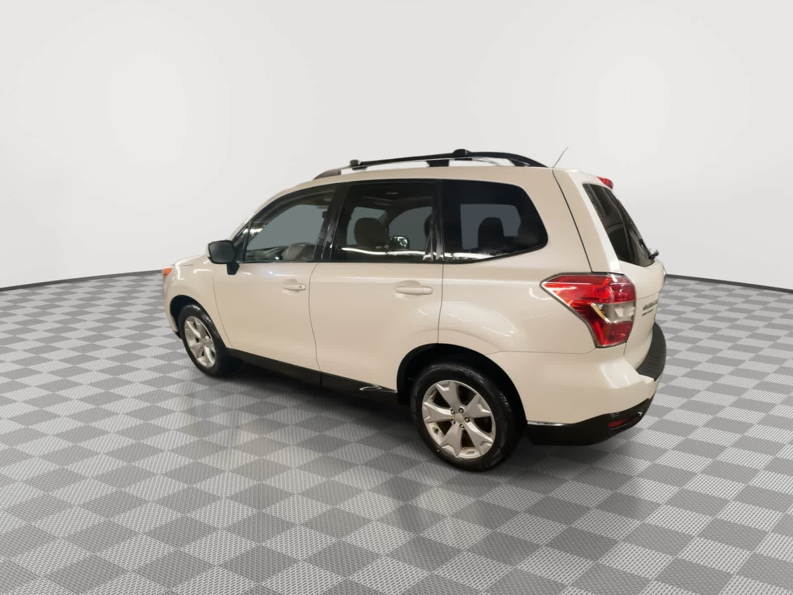Thumbnail: 2015 Subaru Forester - 6