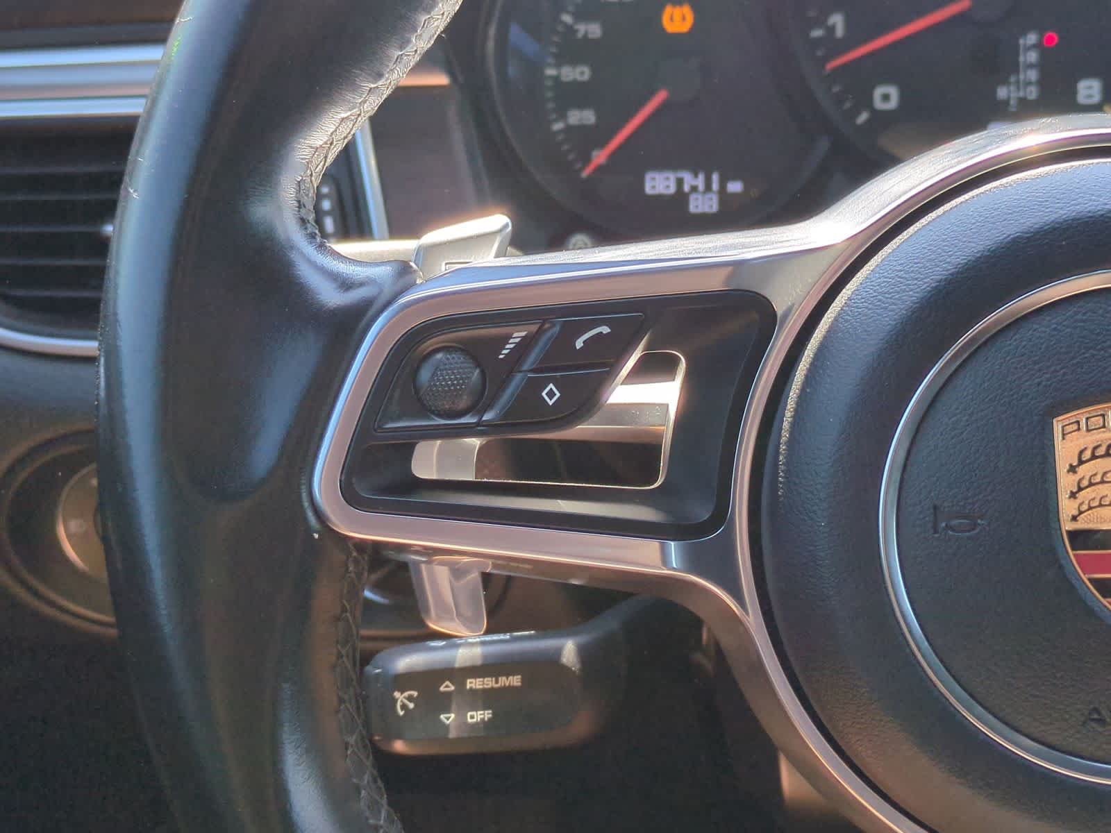 Thumbnail: 2017 Porsche Macan - 25