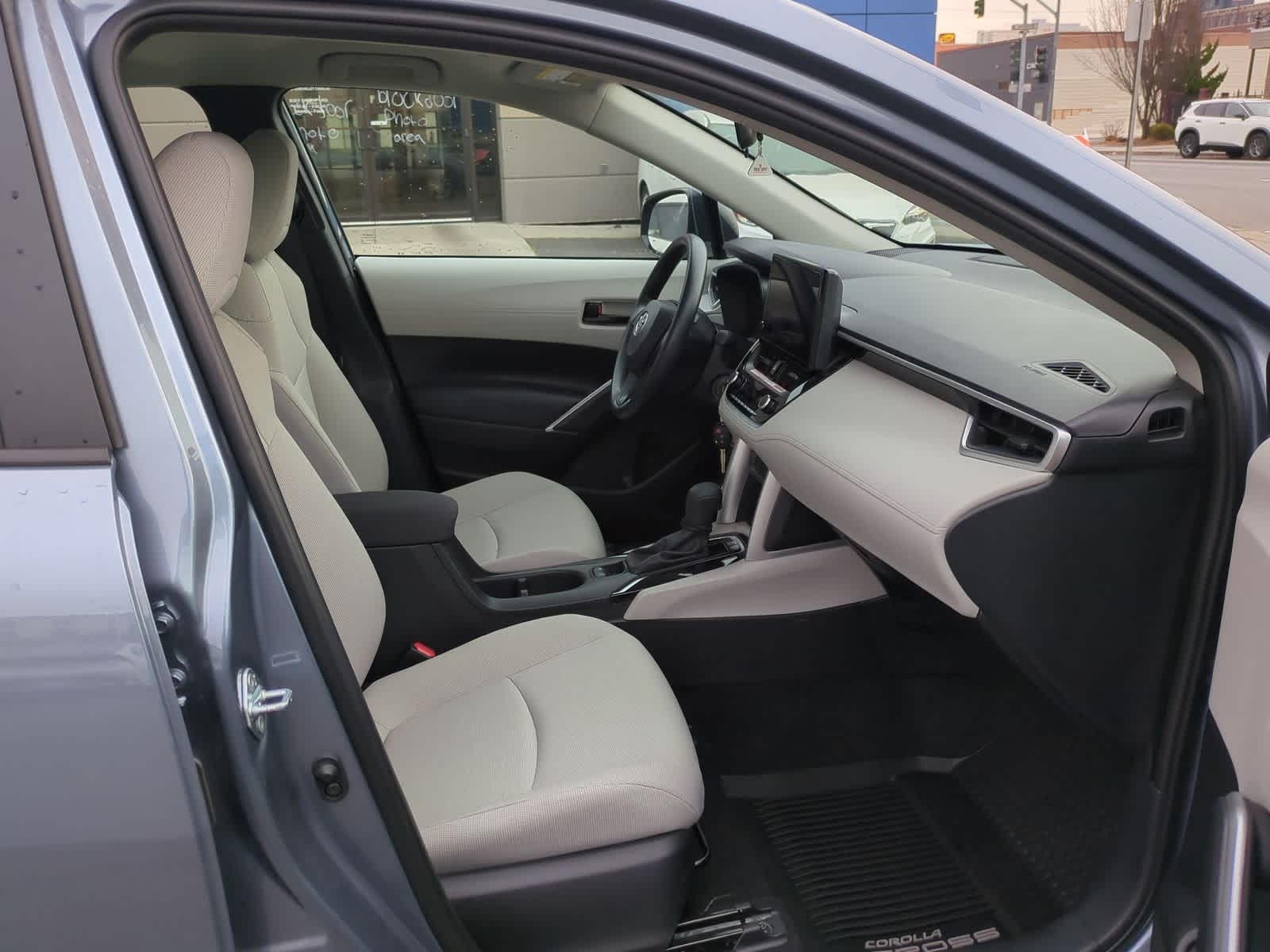 Thumbnail: 2023 Toyota Corolla Cross - 22