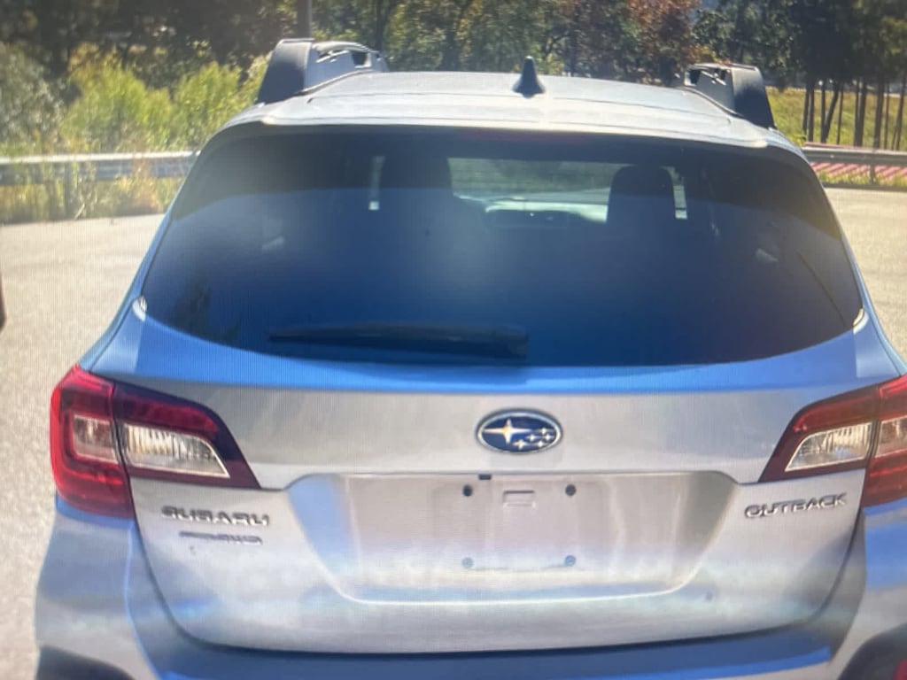 Used 2018 Subaru Outback Limited SUV