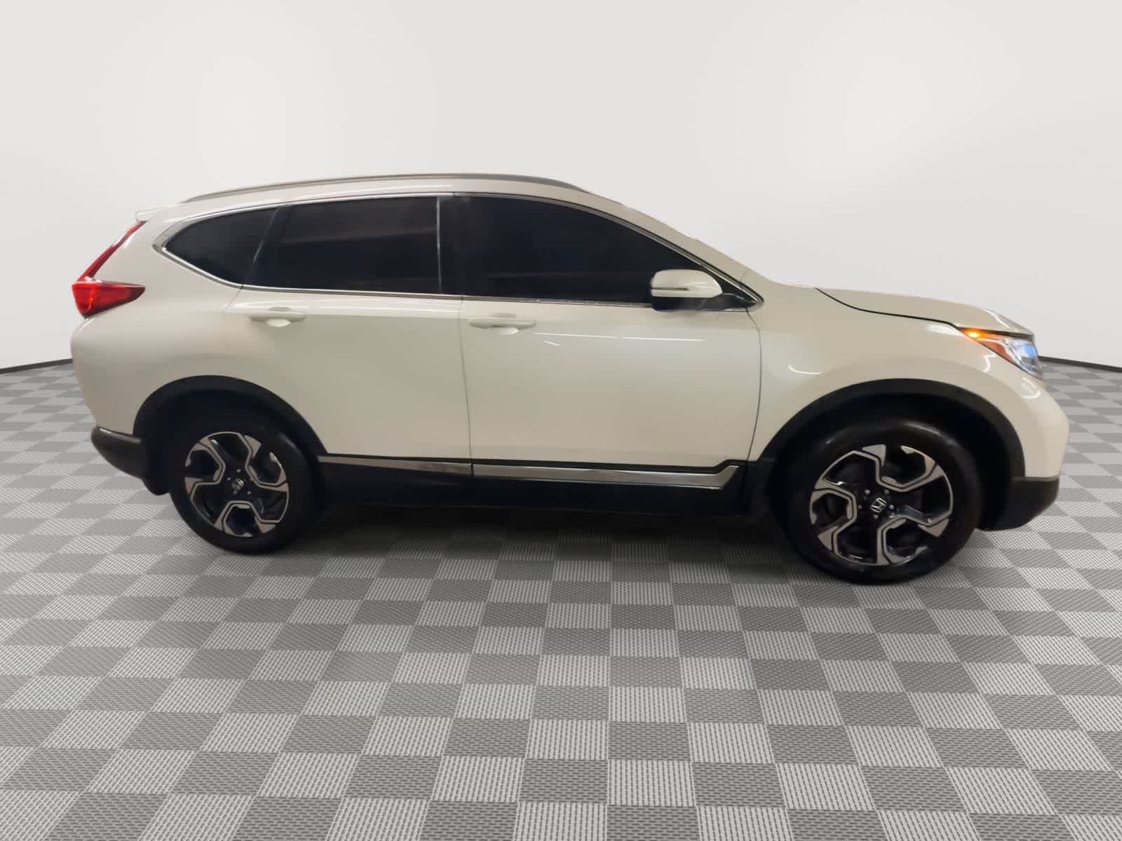 Thumbnail: 2017 Honda CR-V - 9