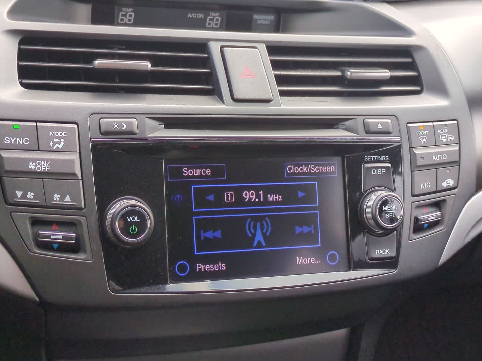 Thumbnail: 2014 Honda Crosstour - 31