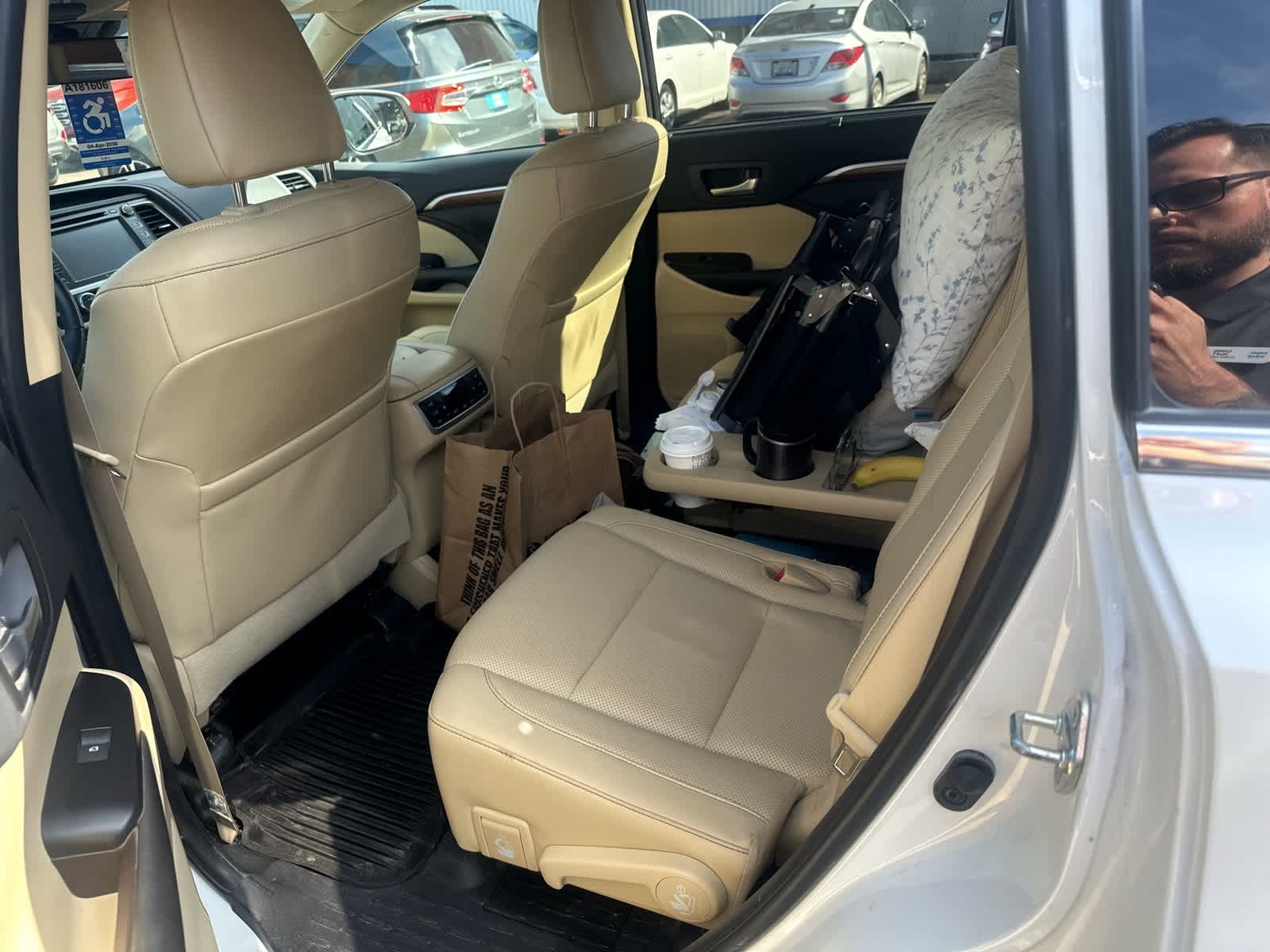 Thumbnail: 2019 Toyota Highlander - 6