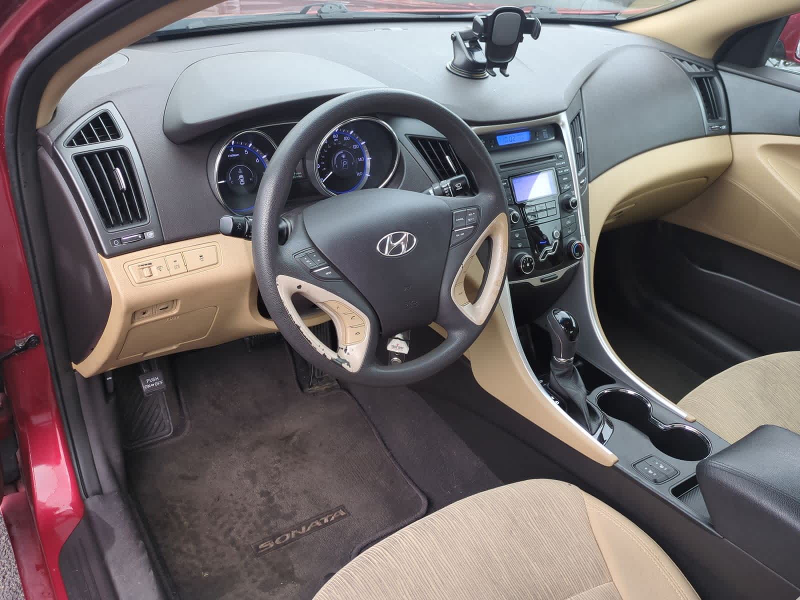 Thumbnail: 2013 Hyundai Sonata - 10