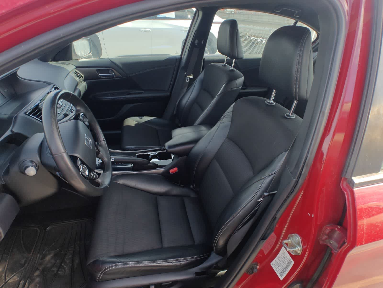 Thumbnail: 2017 Honda Accord - 17