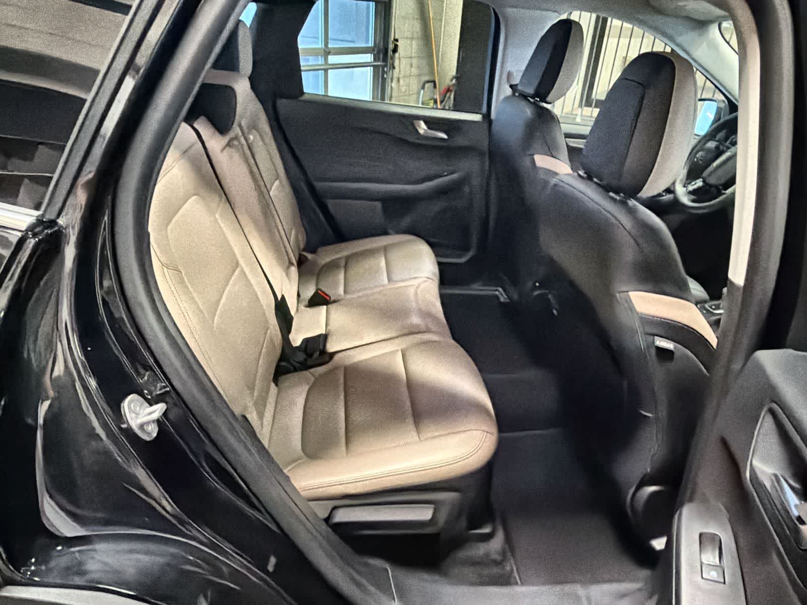 Thumbnail: 2022 Ford Escape - 21