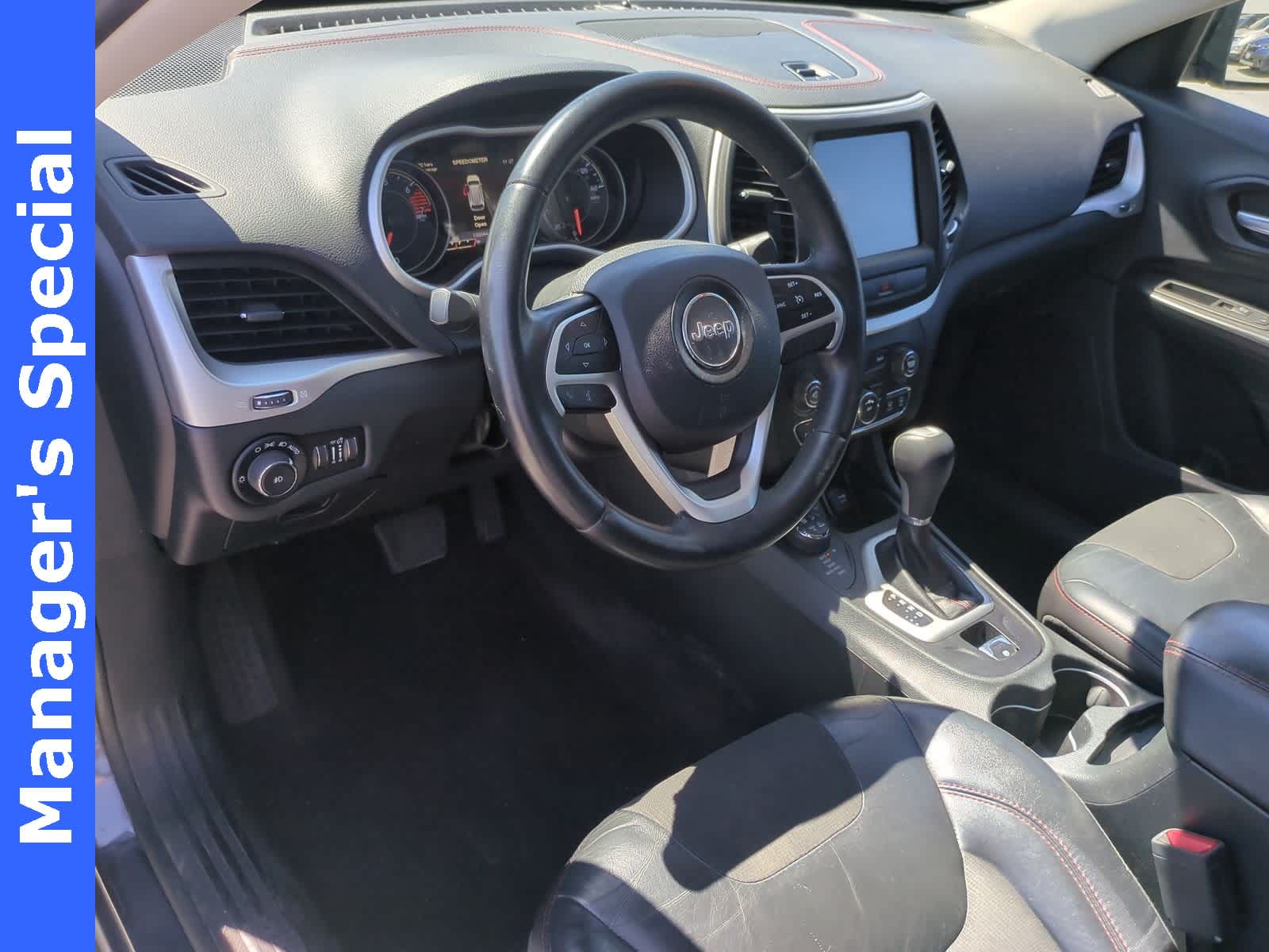 Thumbnail: 2016 Jeep Cherokee - 10