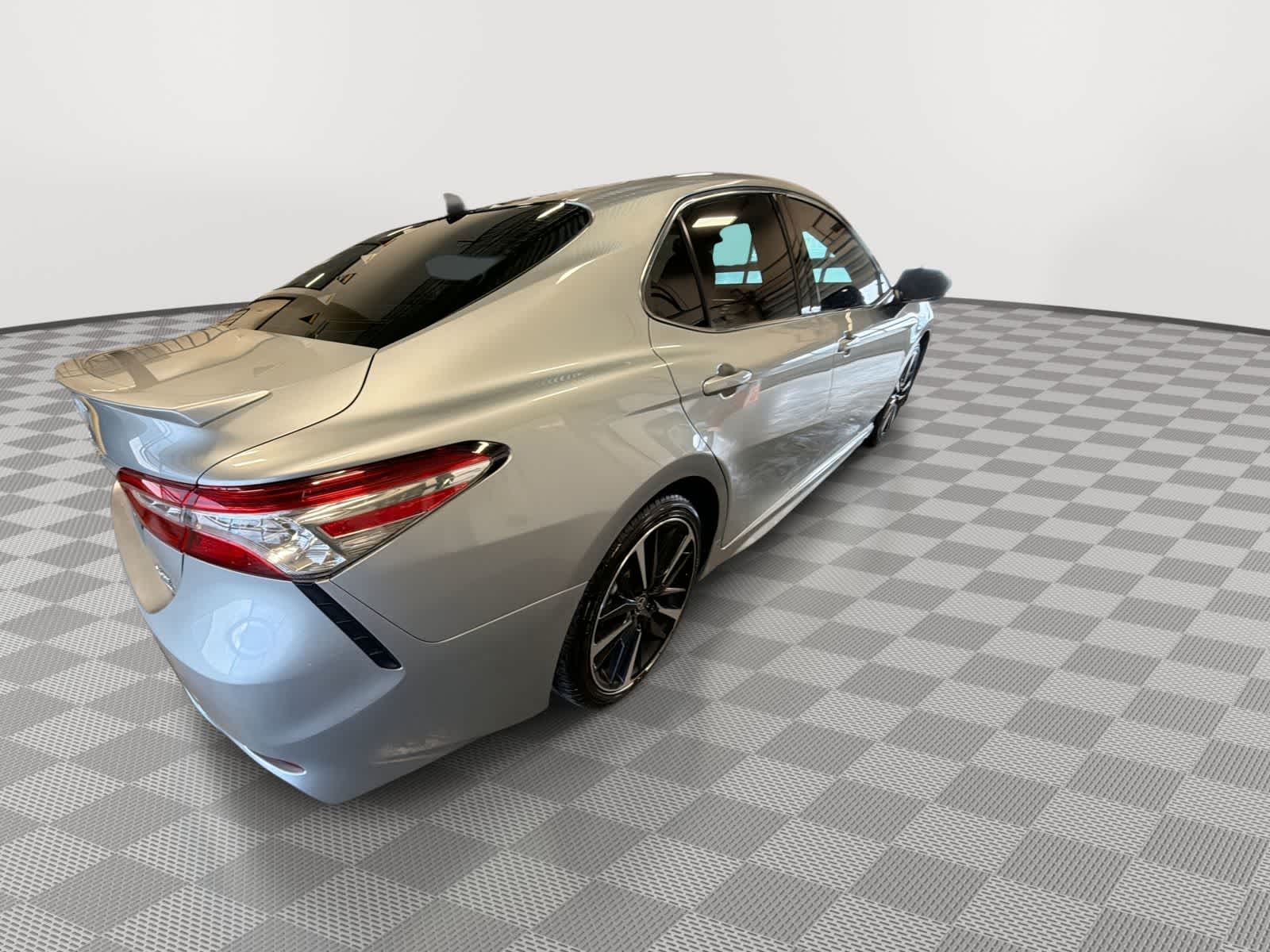 2020 Toyota Camry XSE - Photo 8