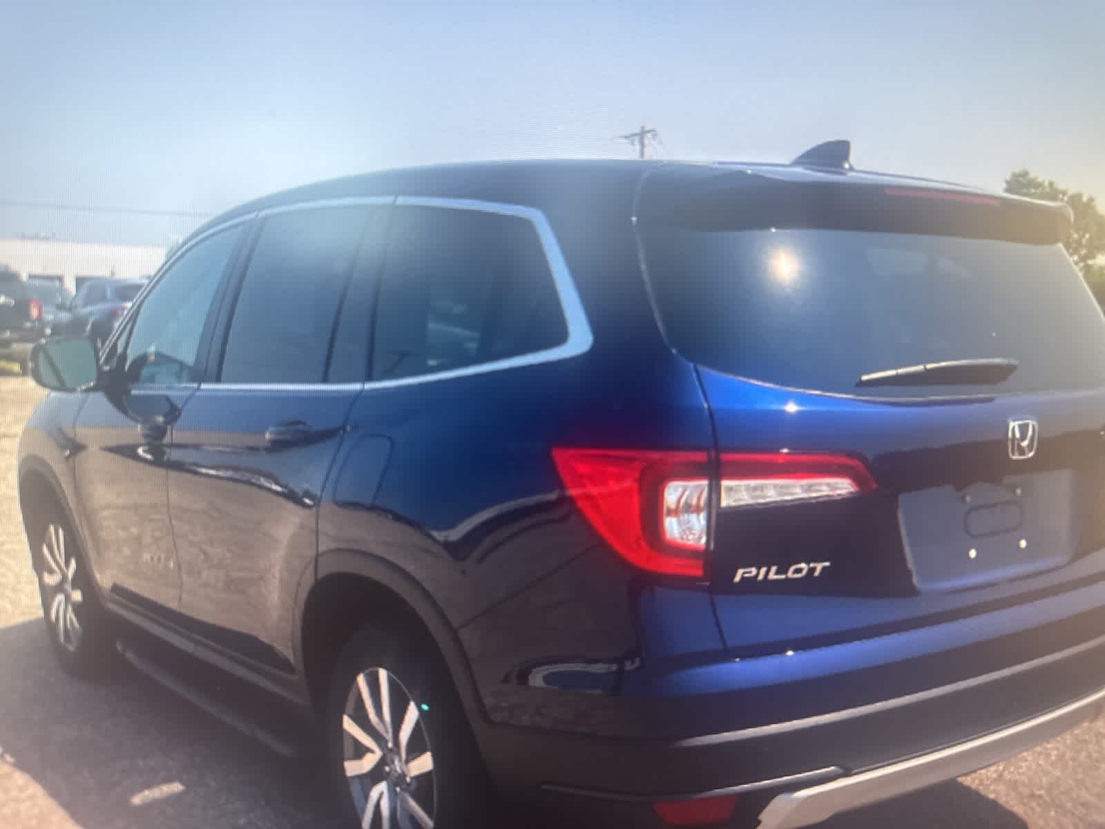 Thumbnail: 2019 Honda Pilot - 3