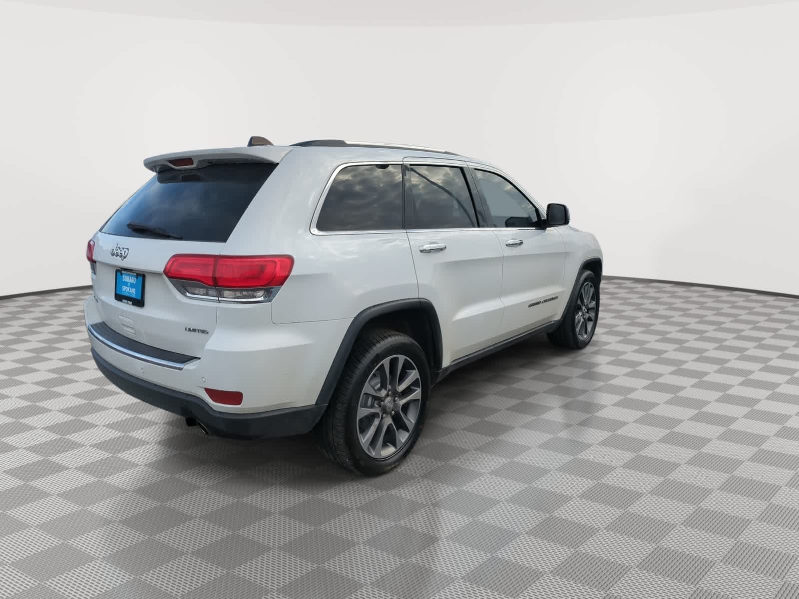 Thumbnail: 2018 Jeep Grand Cherokee - 8