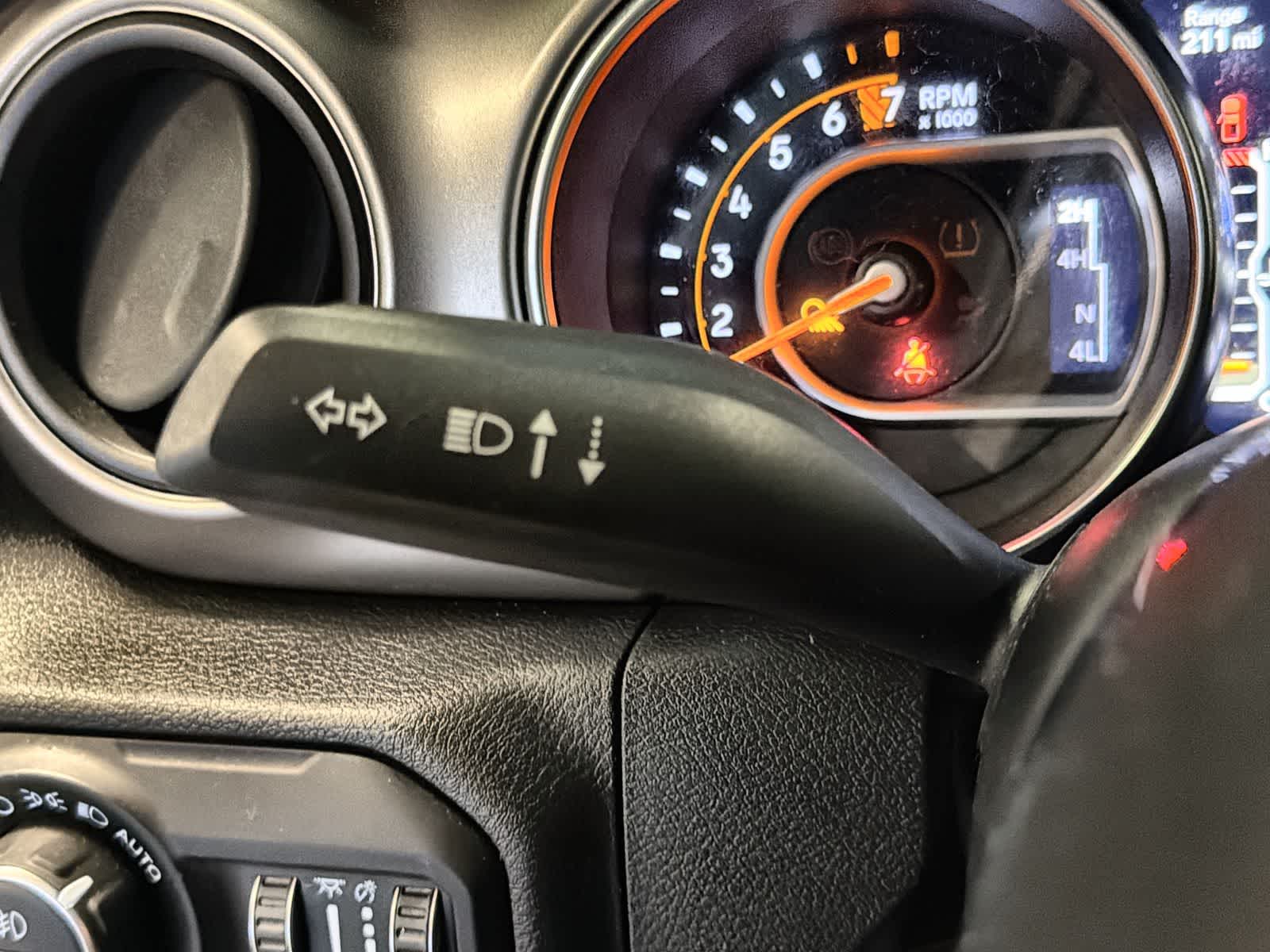 Thumbnail: 2020 Jeep Gladiator - 27