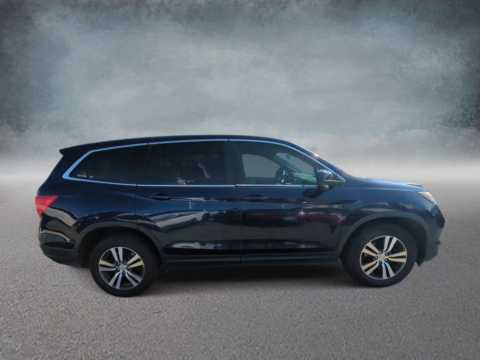 Thumbnail: 2018 Honda Pilot - 9