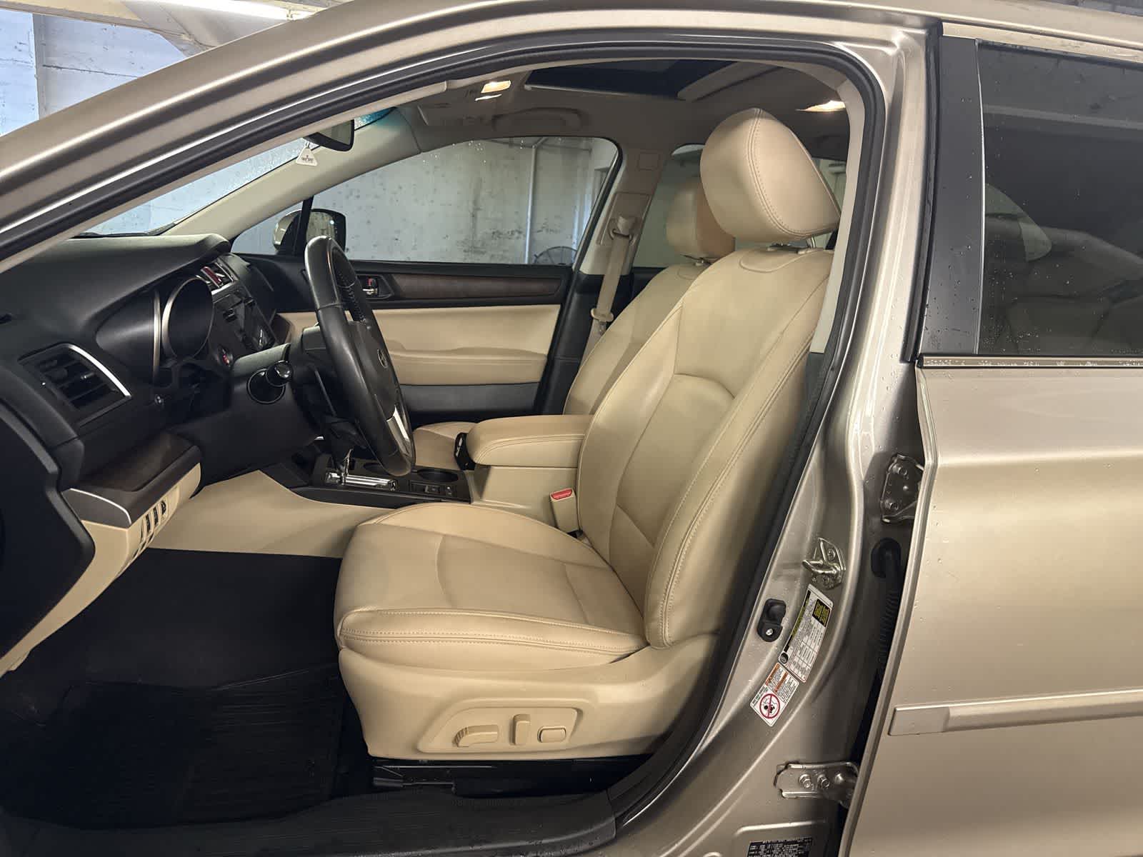 Thumbnail: 2016 Subaru Outback - 10