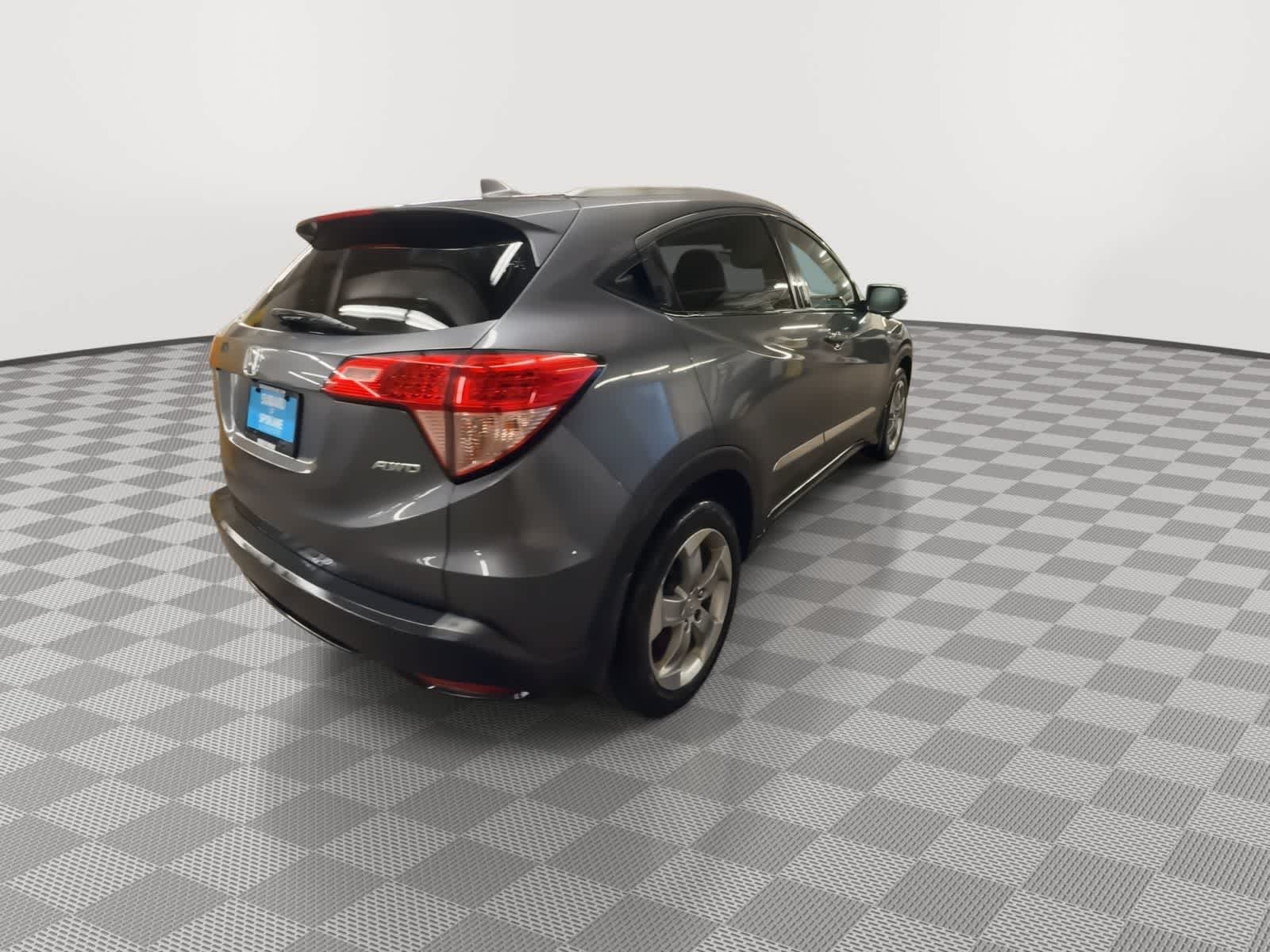 Thumbnail: 2017 Honda HR-V - 8