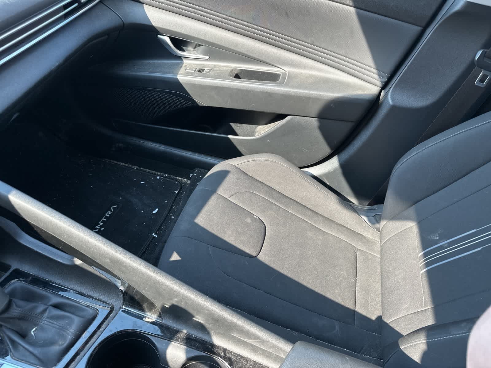 Thumbnail: 2022 Hyundai Elantra - 5