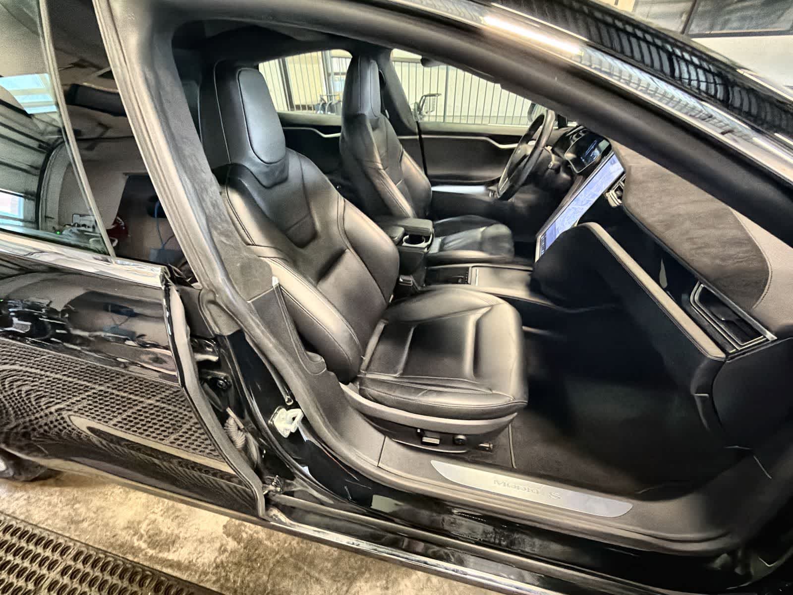 Thumbnail: 2016 Tesla Model S - 24