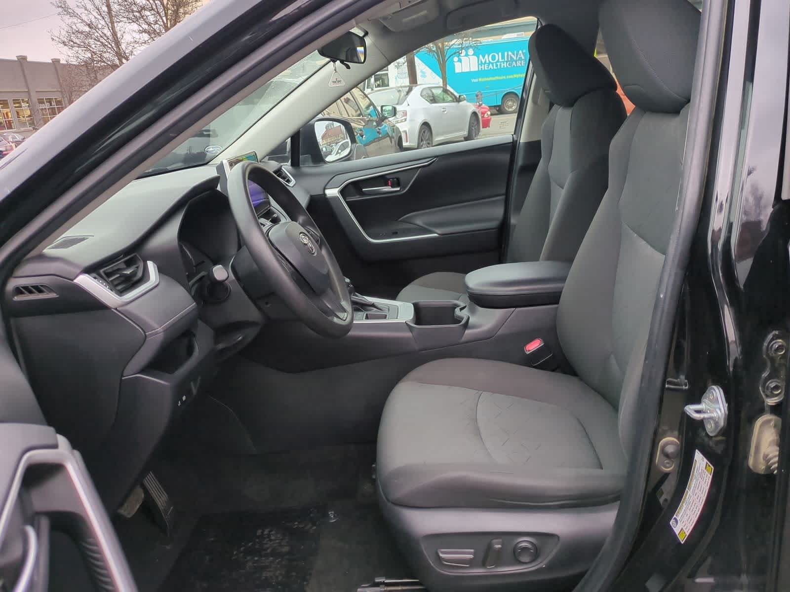 Thumbnail: 2024 Toyota RAV4 - 17