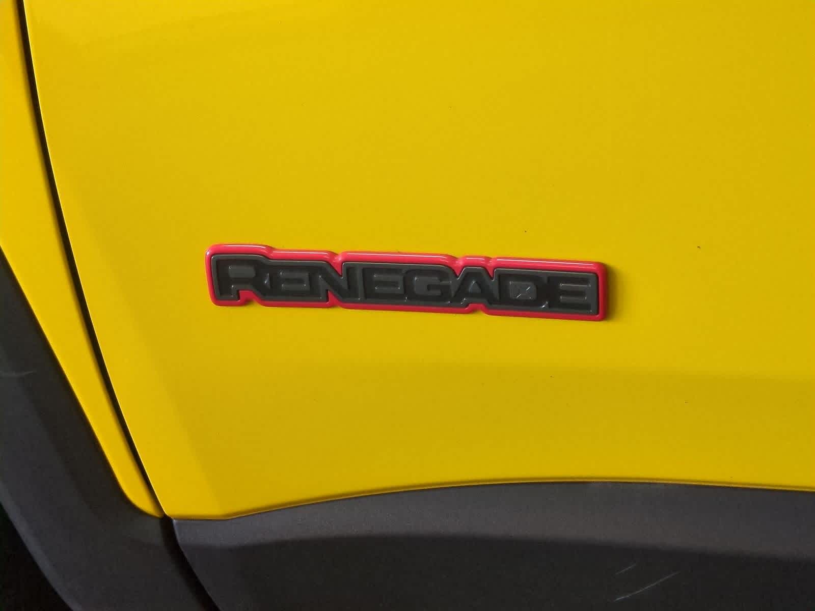 Thumbnail: 2017 Jeep Renegade - 13