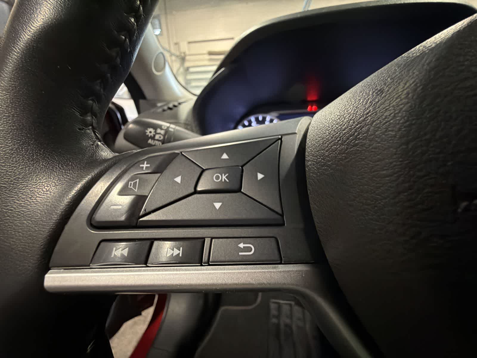 Thumbnail: 2020 Nissan Sentra - 22