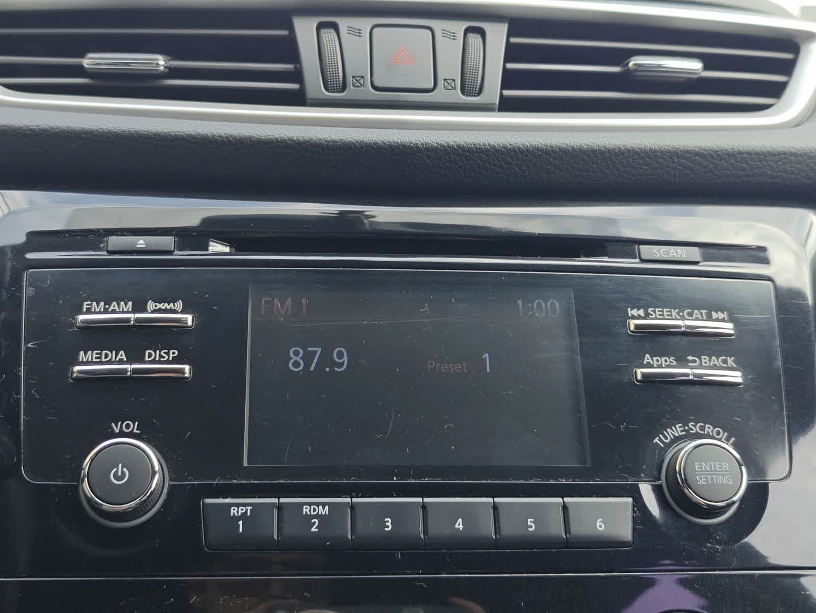 Thumbnail: 2016 Nissan Rogue - 29