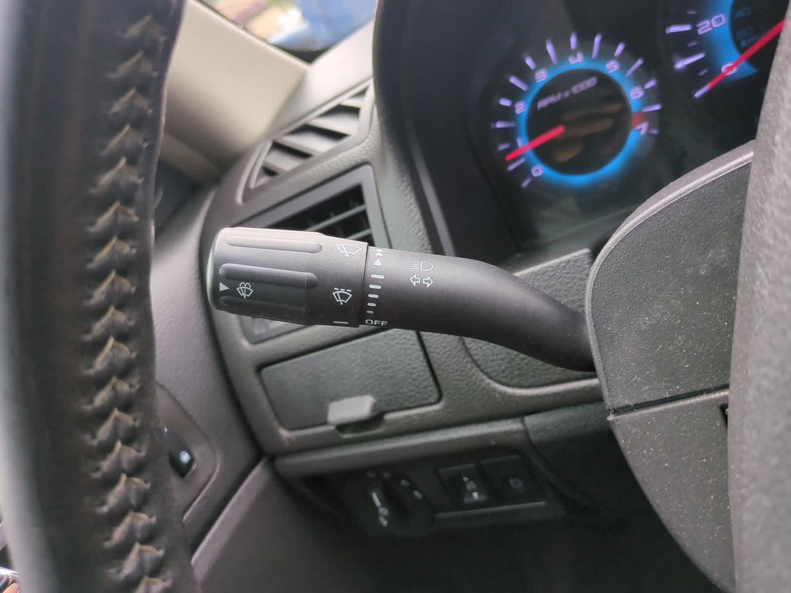 Thumbnail: 2012 Ford Fusion - 27