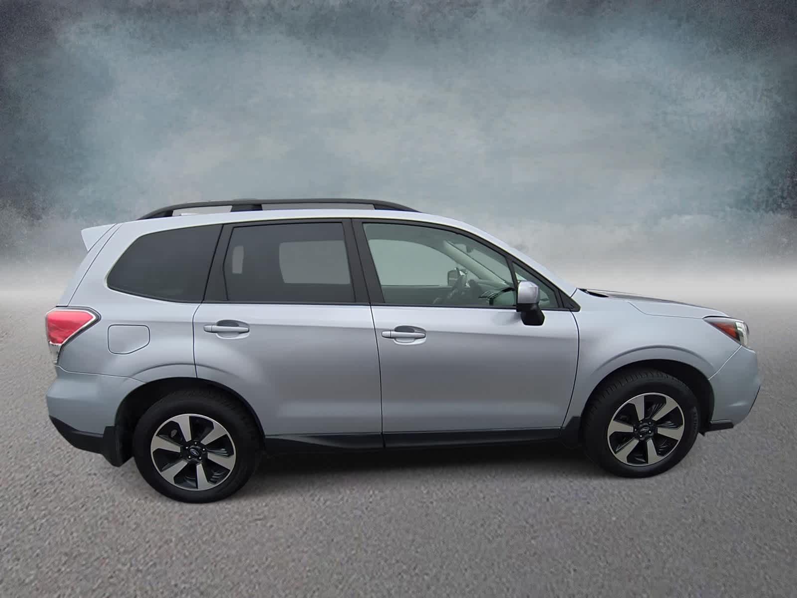 Thumbnail: 2018 Subaru Forester - 9