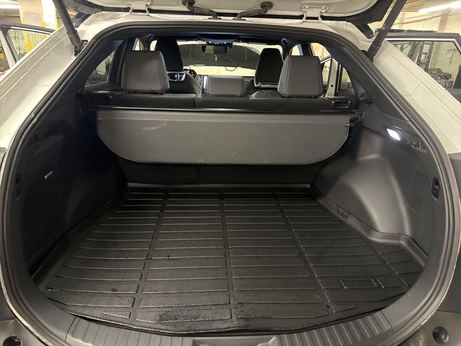 Thumbnail: 2025 Subaru Solterra - 32