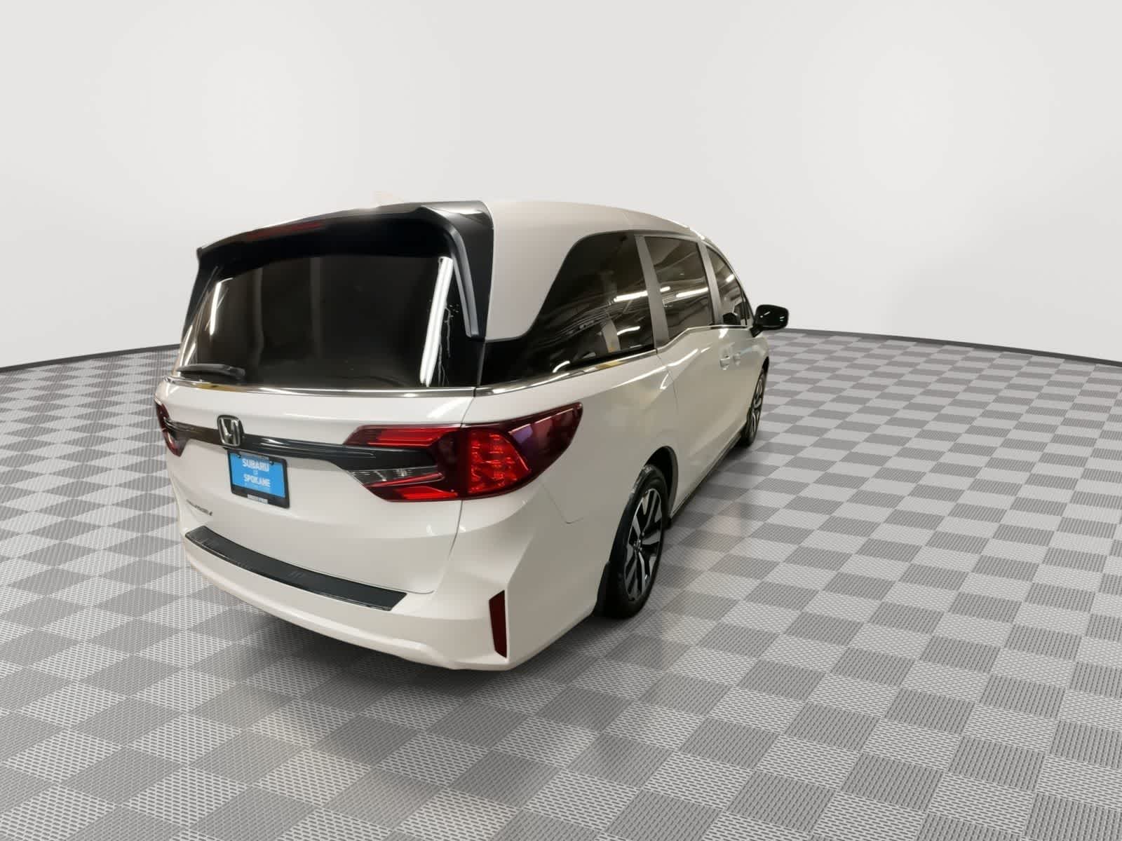 Thumbnail: 2025 Honda Odyssey - 7
