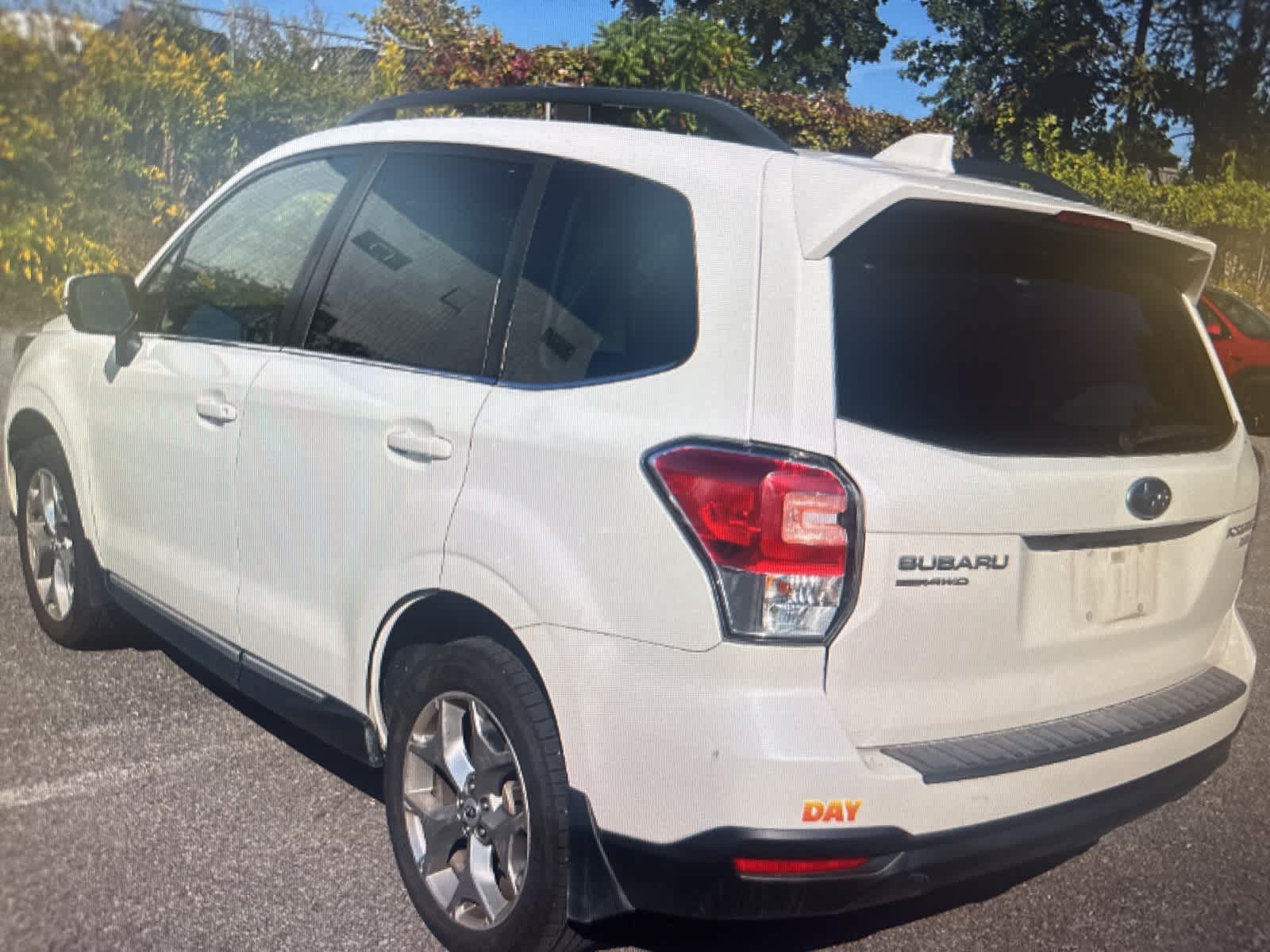 2017 Subaru Forester Touring photo 2